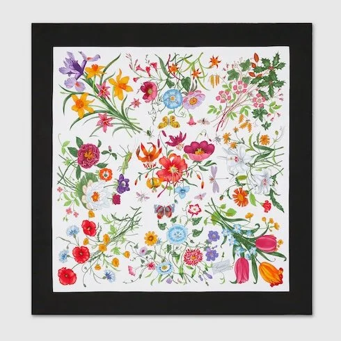 821061_3G001_9060_001_100_0000_Light-printed-flora-silk-twill-carre.jpg