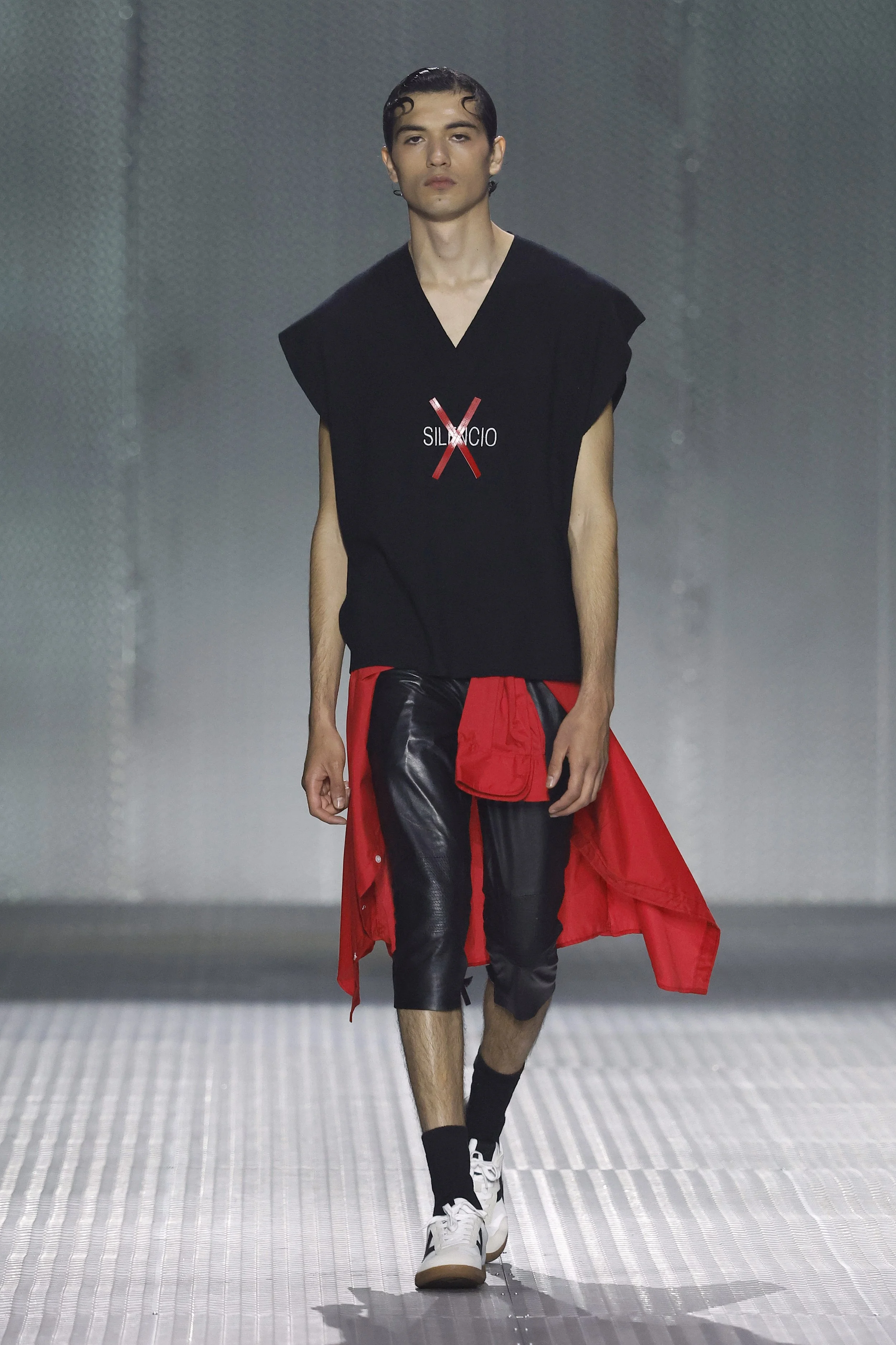 080_37_look_RicardoSeco 110599.JPG