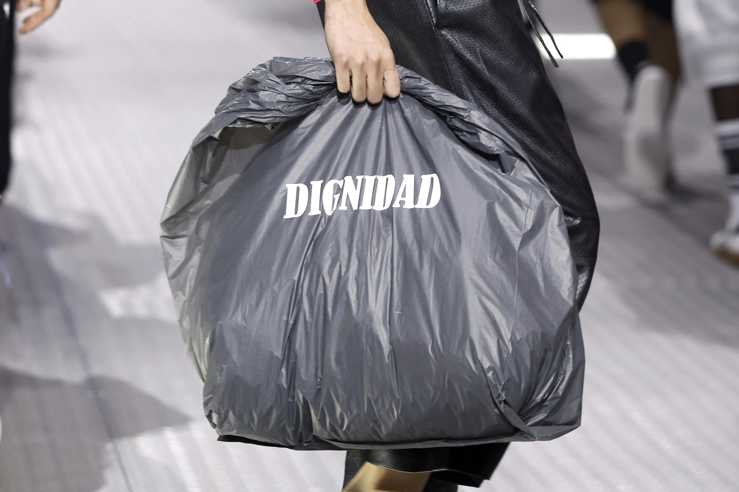 080_37_look_RicardoSeco 110896.JPG