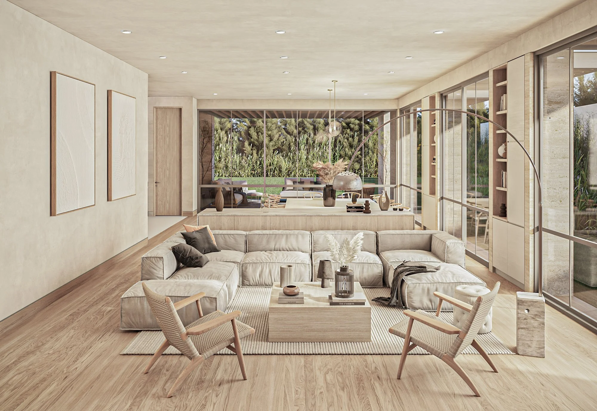 Sala de estar moderna con sofá beige, dos sillas de madera, mesa de centro de color claro y decoración en tonos neutros, grande ventanales con vista a jardín.