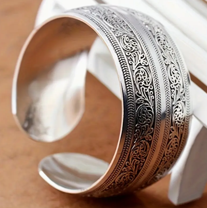 Stainless Steel Spiral Floral Bracele