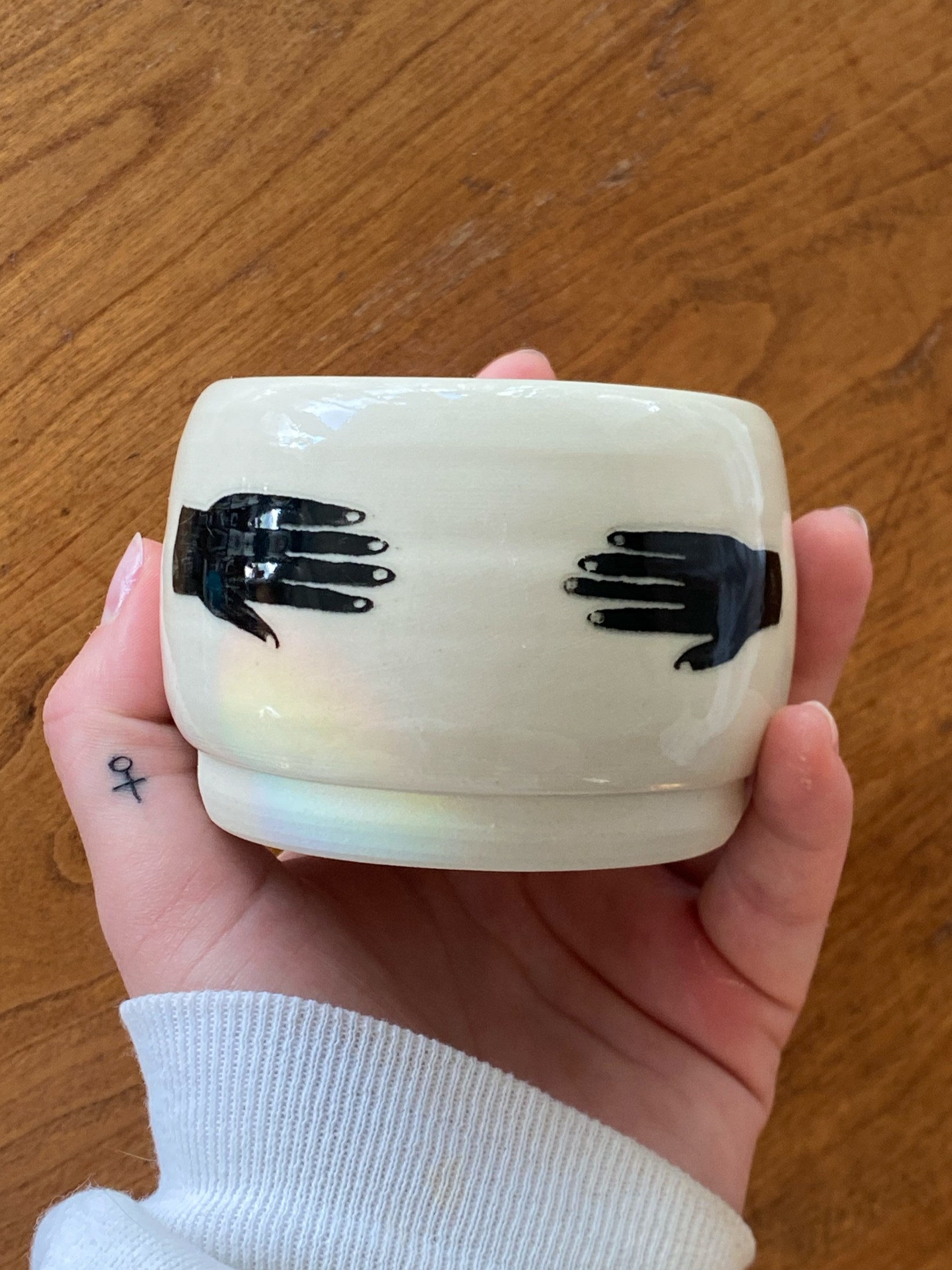 Longing, 2025. 
Stoneware clay, underglaze, clear glaze. 