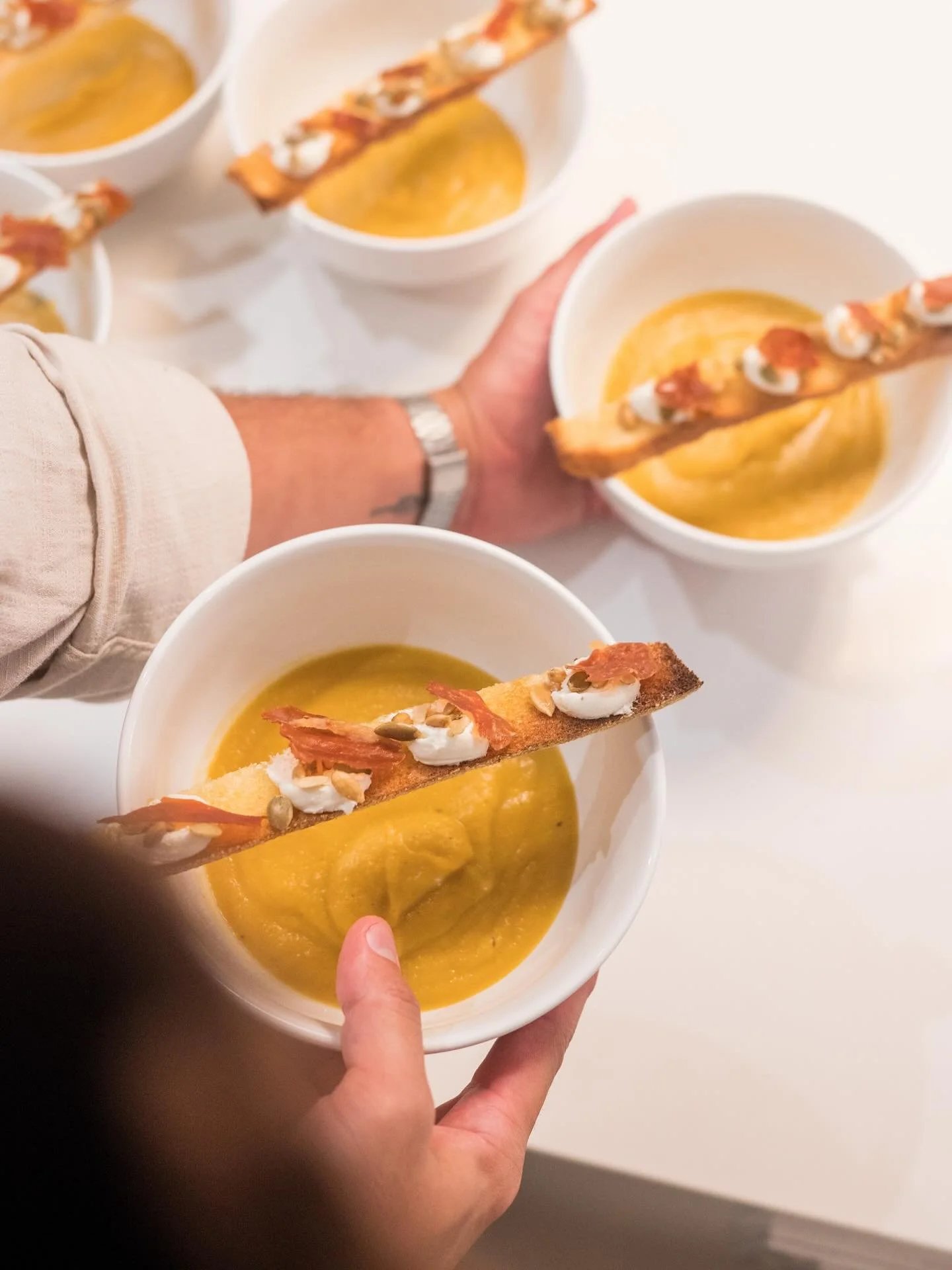 Soup season 🍂

Contact me for bookings.