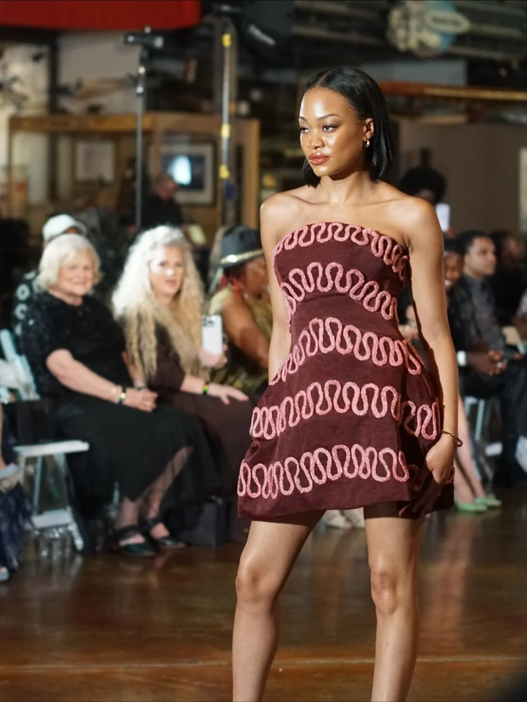 @dallasfashionweek_official What an amazing week of art, fashion and faces💋 Abundantly grateful for these people &amp; this experience🙏 Enjoy some of my favorite faces from the runway 📍 @onthelevee &amp; @frontiersofflightmuseum ✨

#dallasfashion 