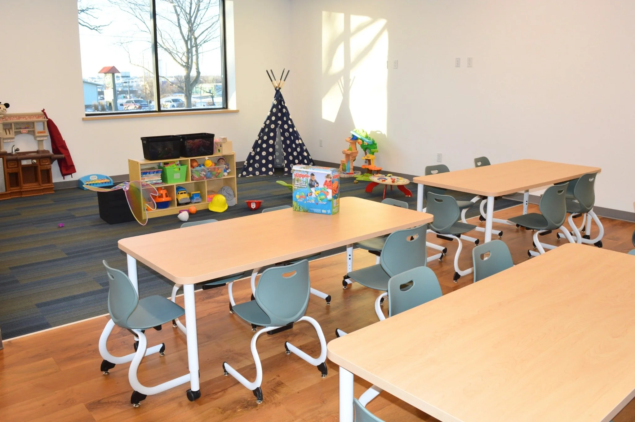 Ribbon Cutting (7).jpg