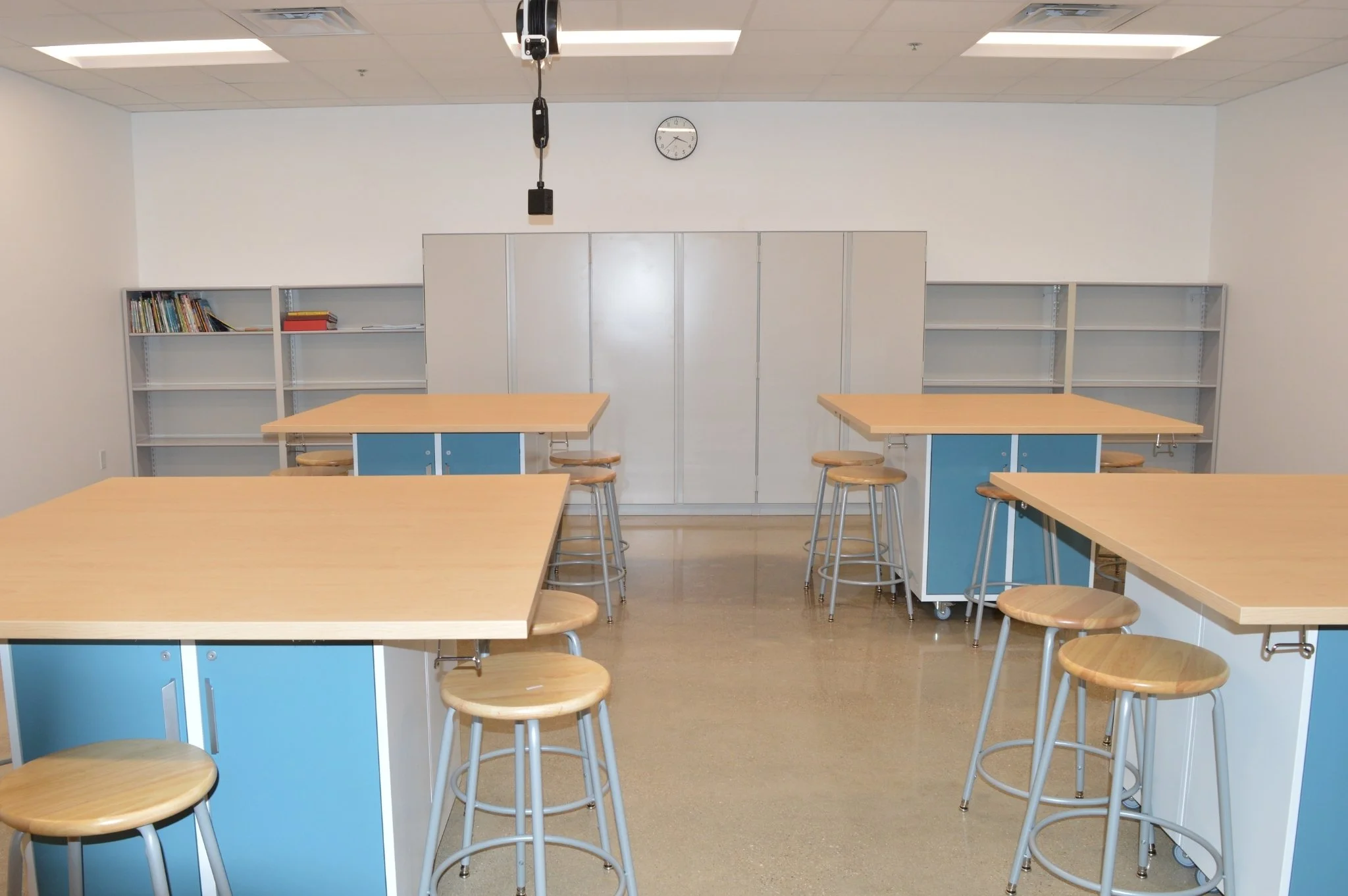 Ribbon Cutting (9).jpg