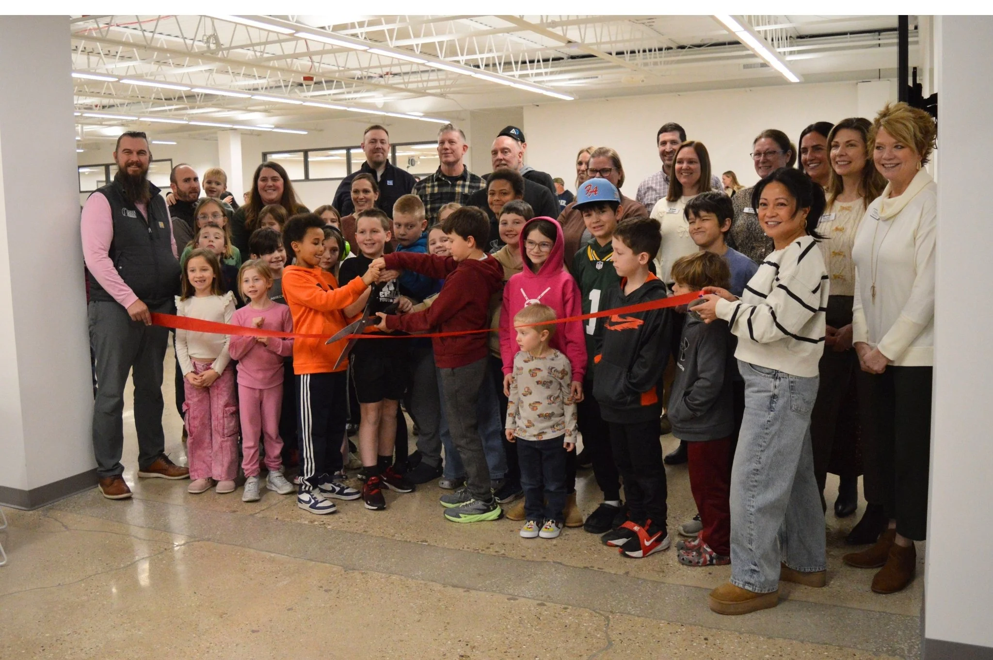 Ribbon Cutting (16).jpg