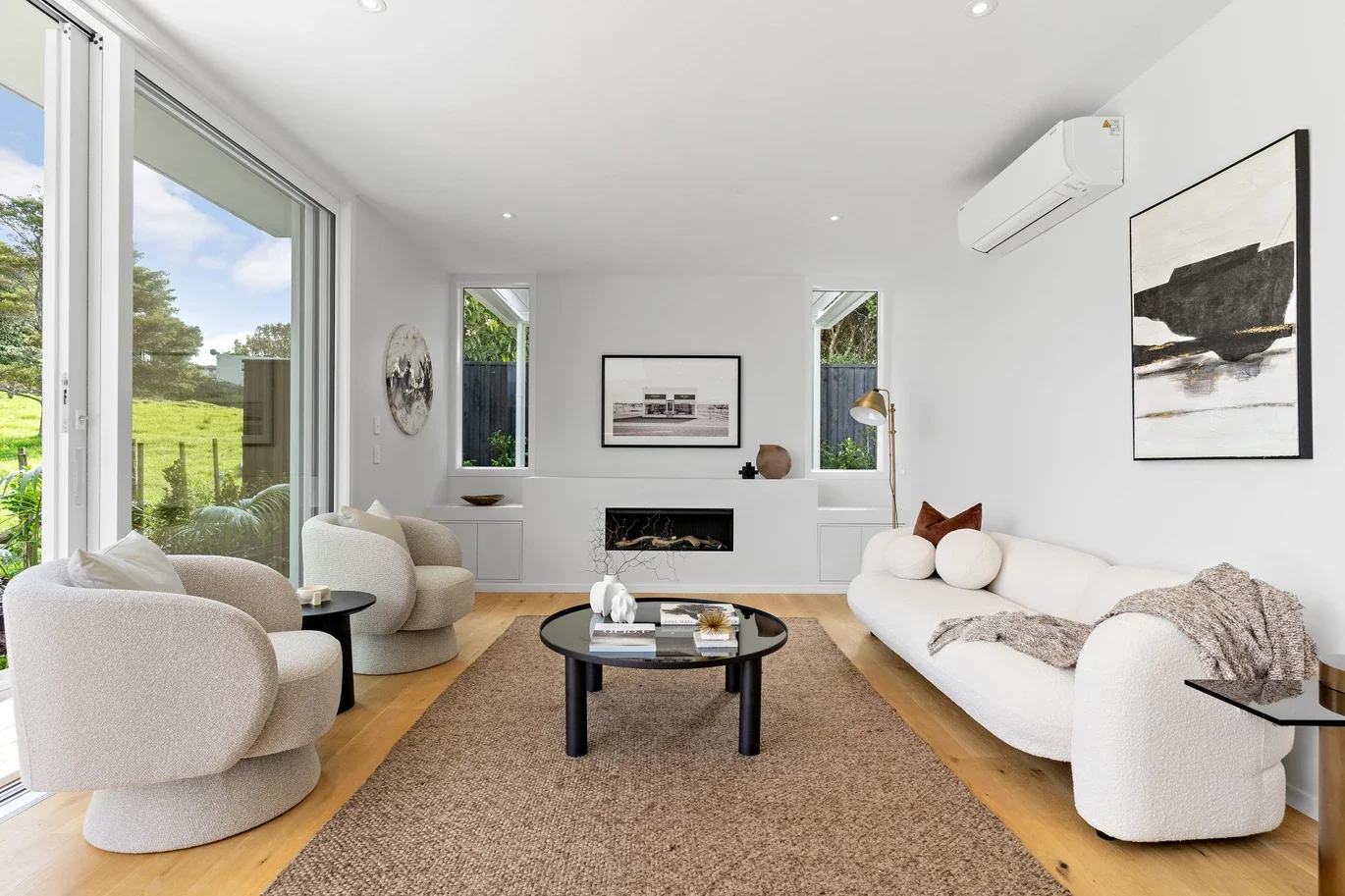 FIRST IMPRESSIONS, LASTING IMPACT: RIDDELL ROAD STAGING REVEAL