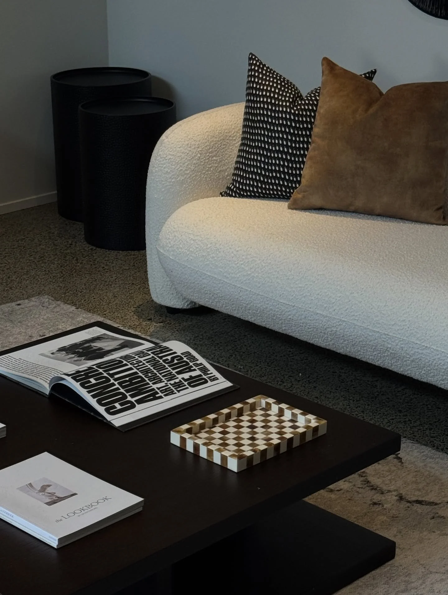 Texture, tone, and restraint.

Soft curves, grounding neutrals with intentional layers coming together in quiet harmony. @stagedbysojo 

#furniturestyling #designstyle #designnz #homestagingnz