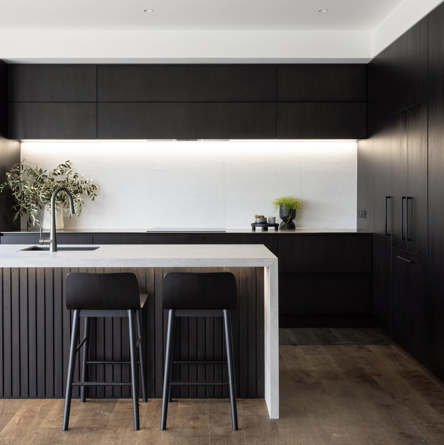 THE ENDURING APPEAL OF TIMBER IN CONTEMPORARY HOMES