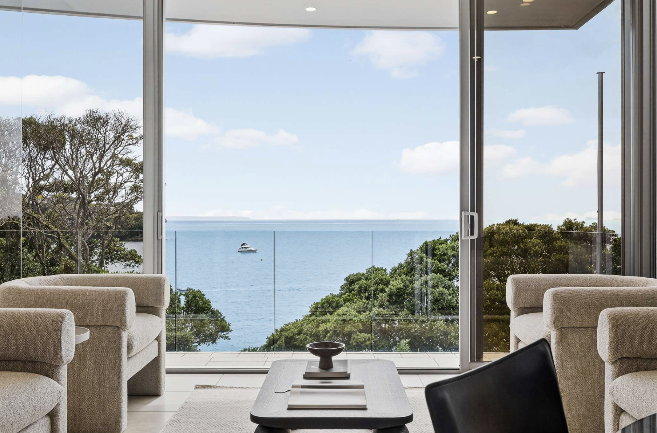 THE MURRAYS BAY RESIDENCE