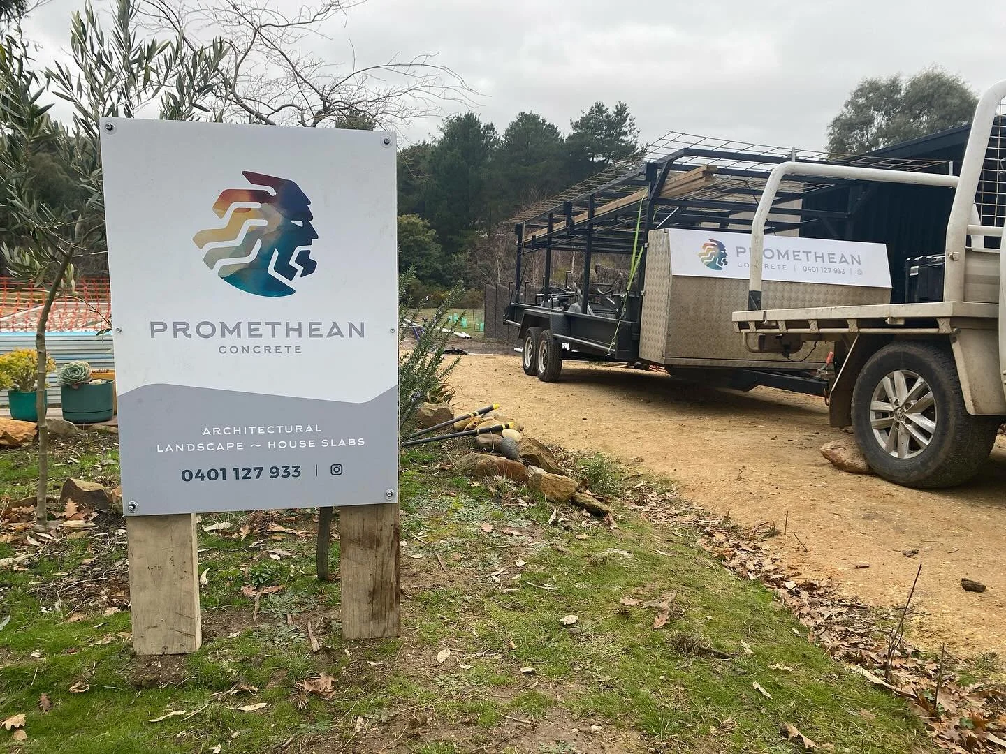 Can&rsquo;t miss us now!  Thanks to Leanne @ novellus for the punchy Promethean Logo and @bendigosignarama for the signs.