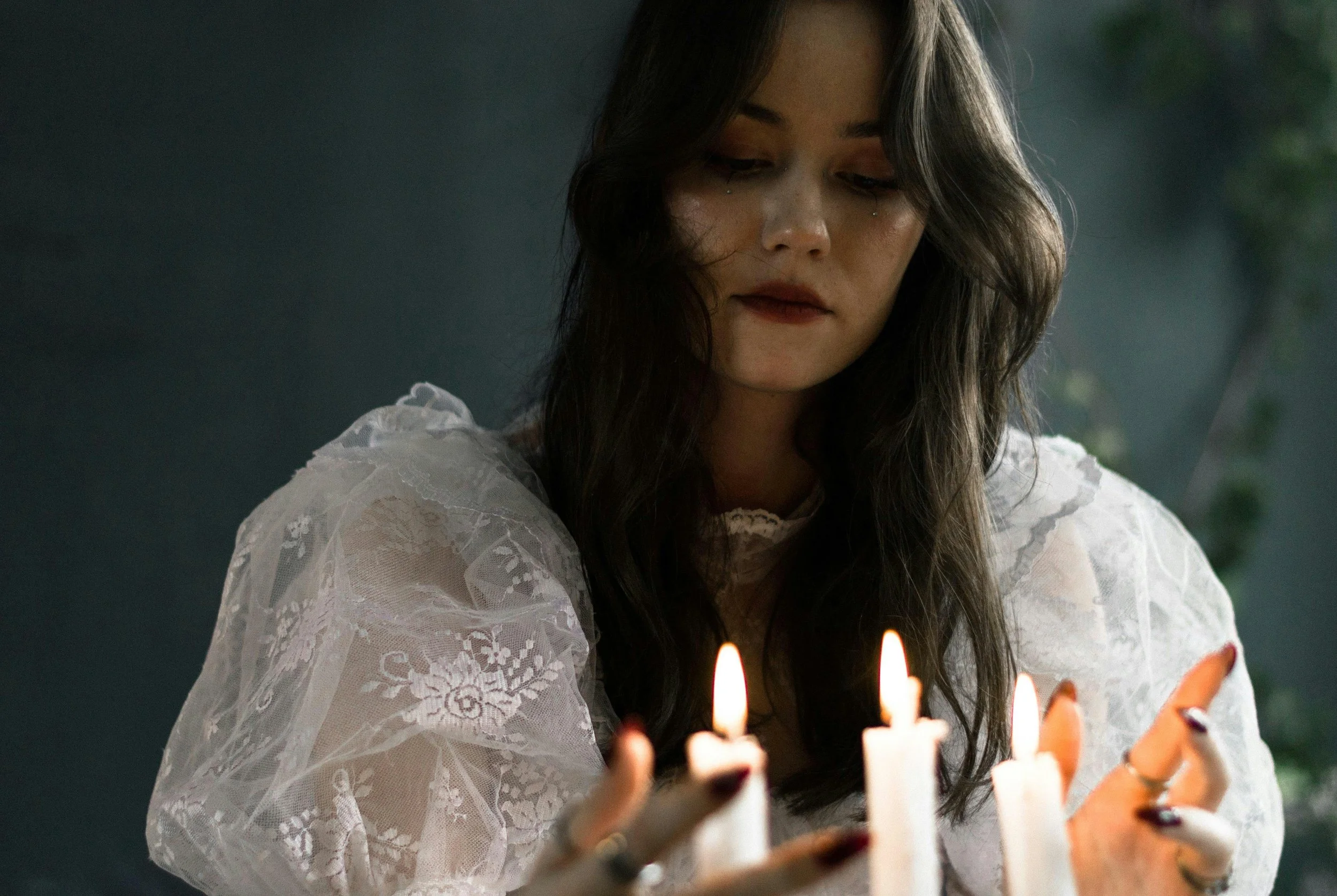 The Three White Flames of May: A Photographic Exploration