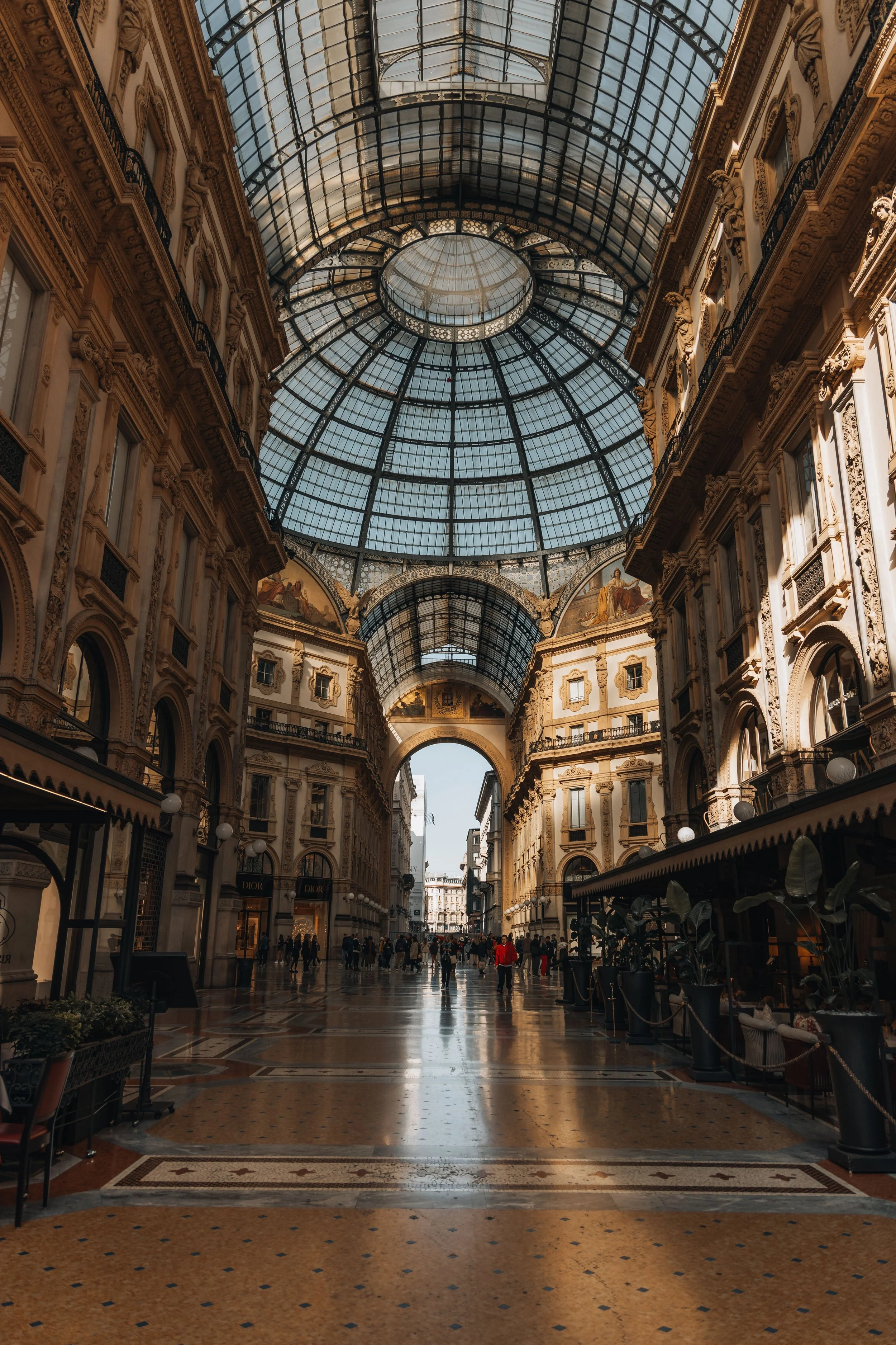 Sole in Virgo: When a City Looks to the Stars| Art