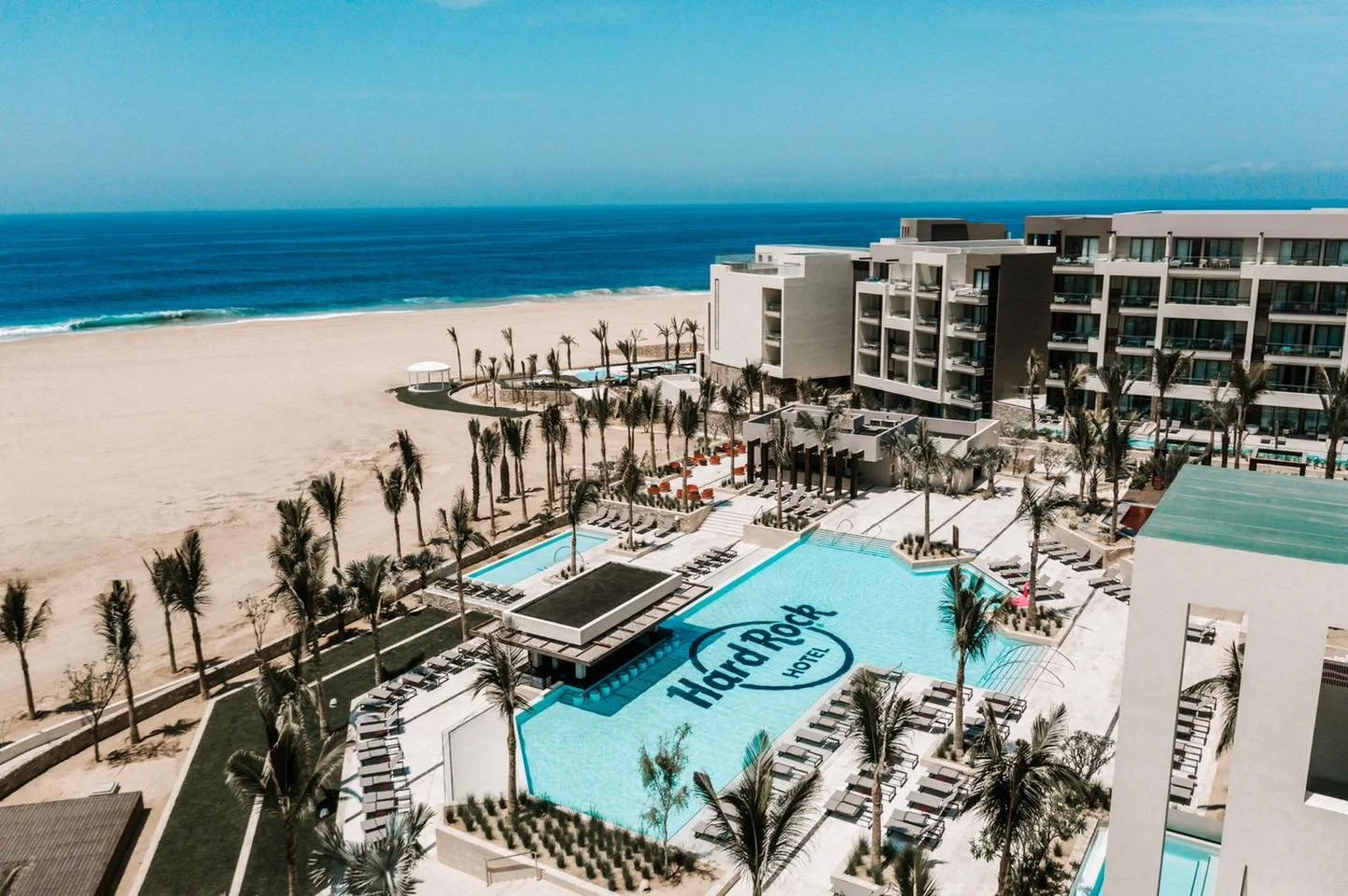 🌴✨ Don&rsquo;t Miss This Amazing Deal at 
HARD ROCK LOS CABOS ✨🌴

🔥 This resort truly has it all! 🔥

Nestled along the beautiful shores of Cabo San Lucas, the Hard Rock Hotel Los Cabos is a 639-room, all-inclusive resort built for fun, relaxation