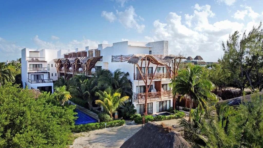 ✨ Escape to Paradise at Mystique Holbox by Royalton, A Tribute Portfolio Resort ✨

If you&rsquo;re looking to truly disconnect and unwind, there is no better place than Mystique Holbox. Located within the protected Yum Balam Nature Reserve, this bout