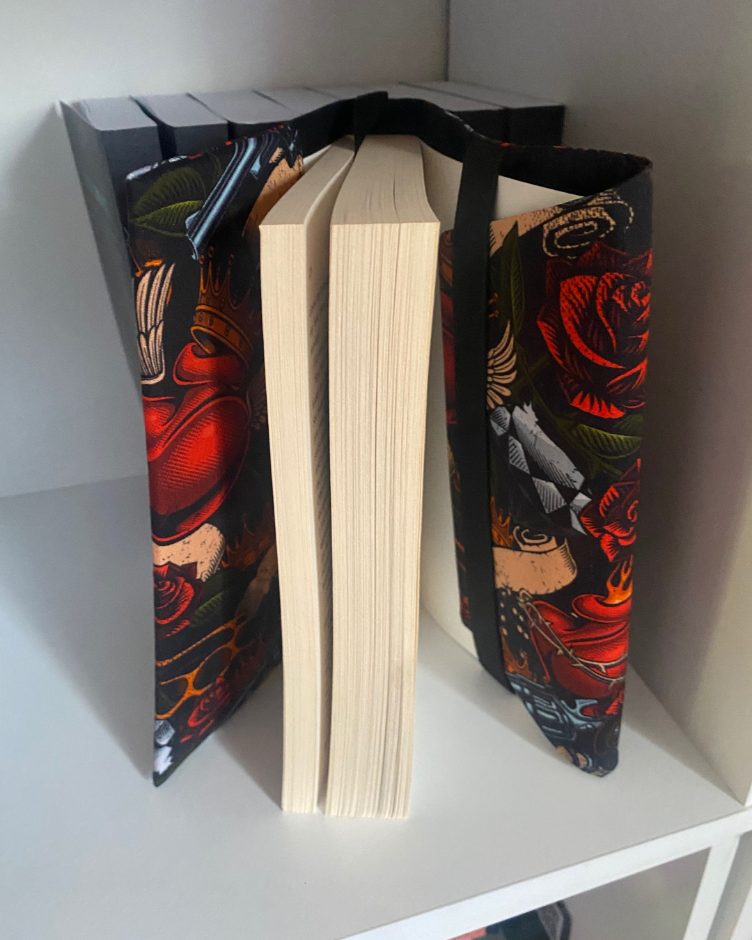 XS dust jacket mafia red 2.png