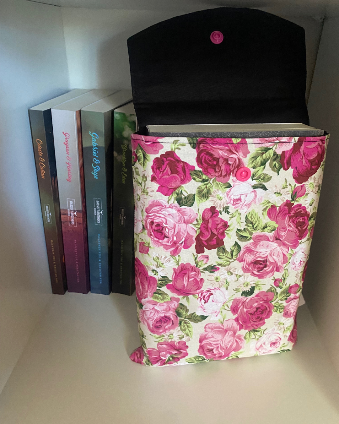 Pink roses flap .png