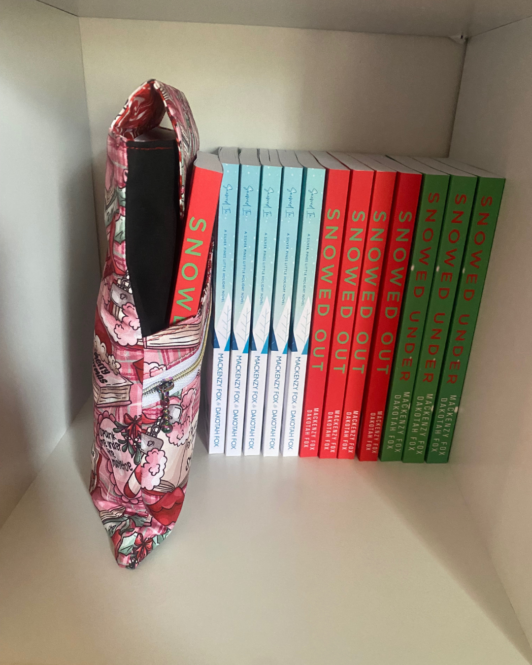 Merry Smutmas PINK 3.png