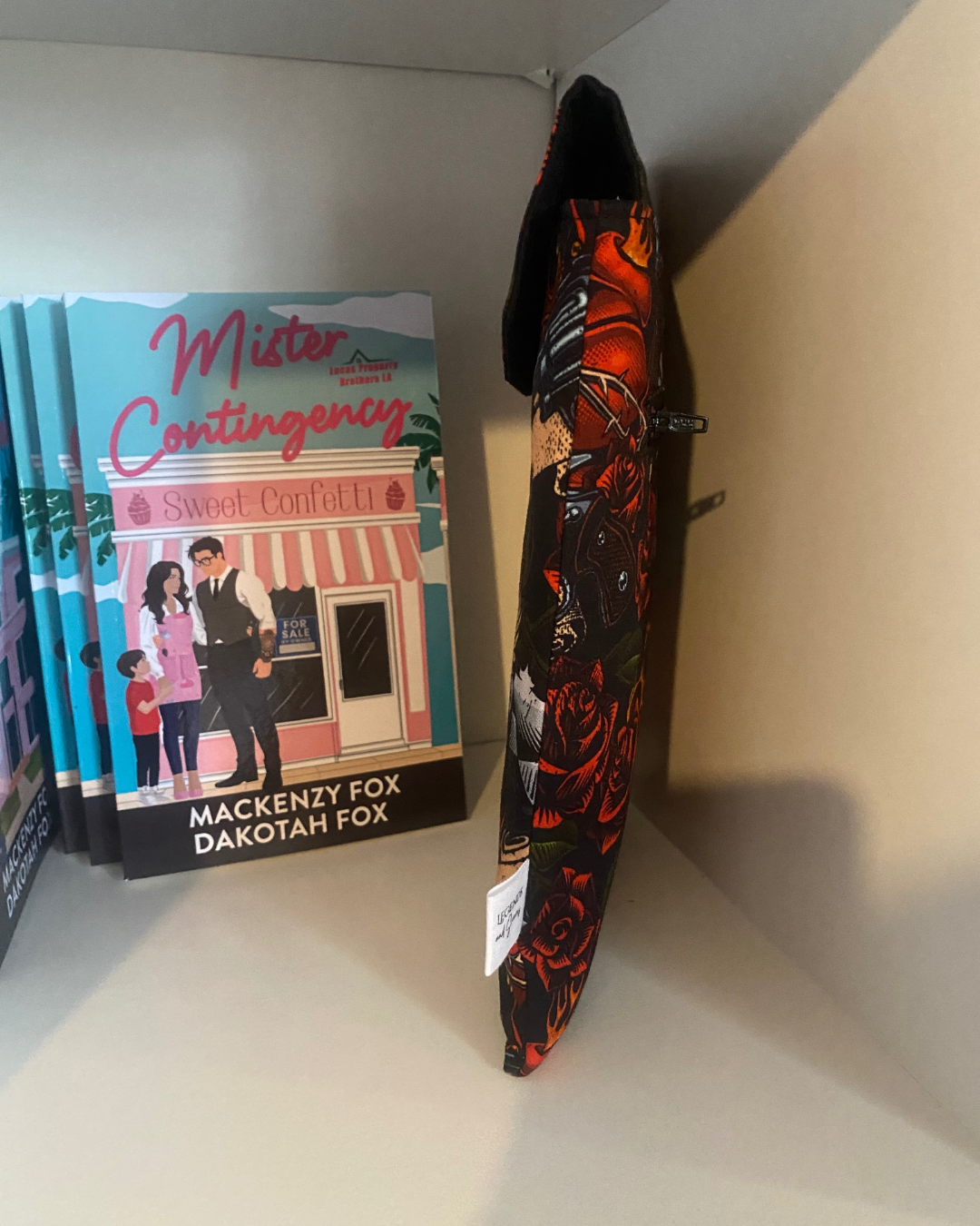 side Pouch Mafia RED.png