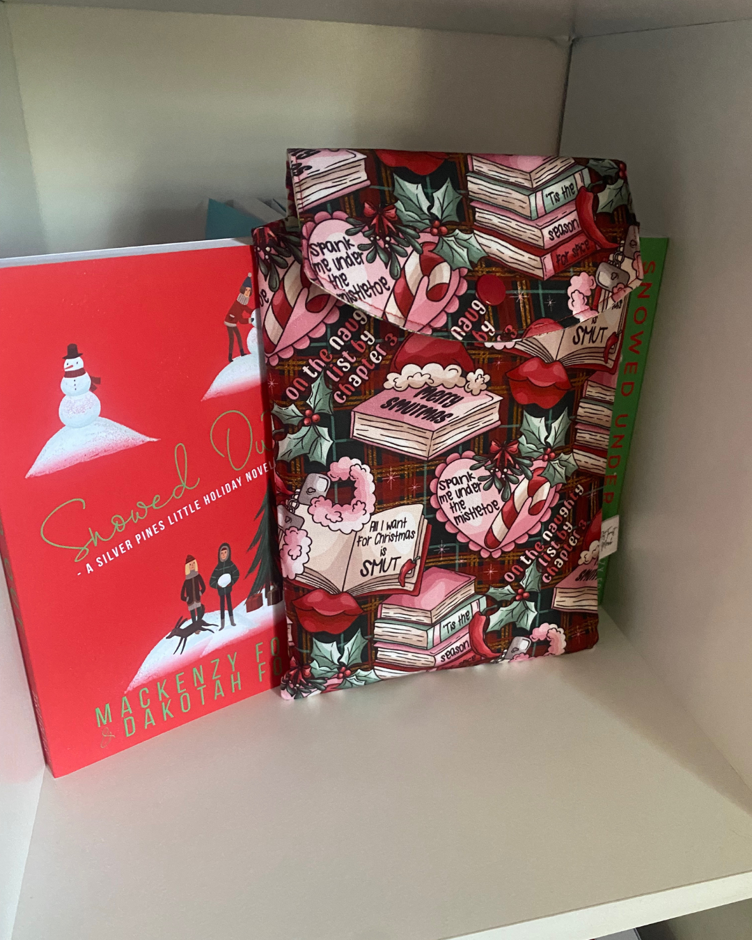 Smutmas RED candycane.png