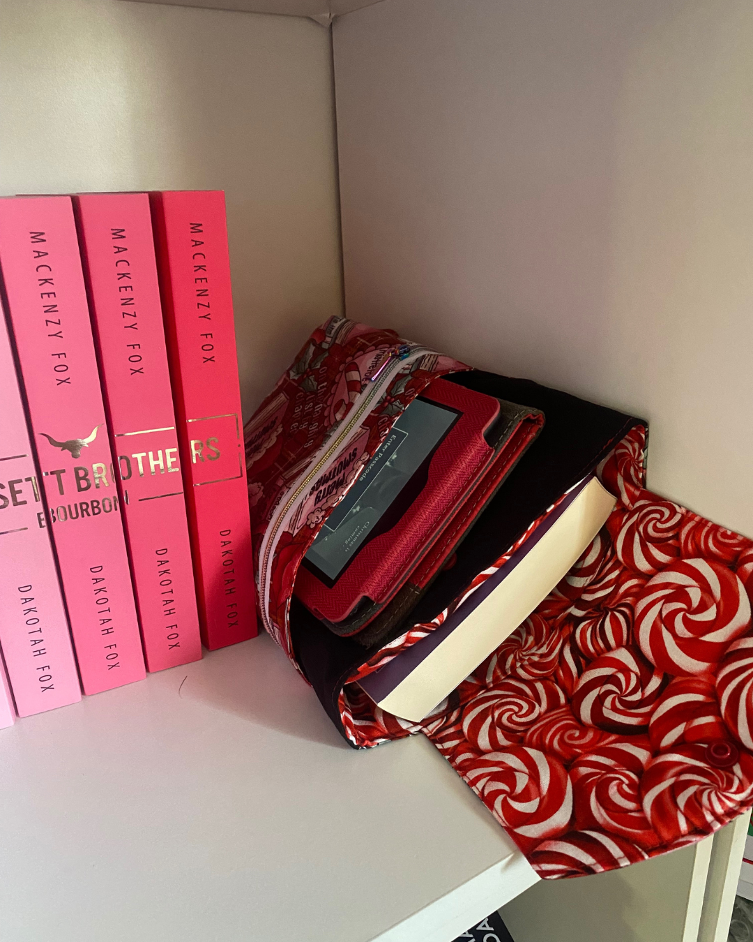 Merry Smutmas RED 4.png