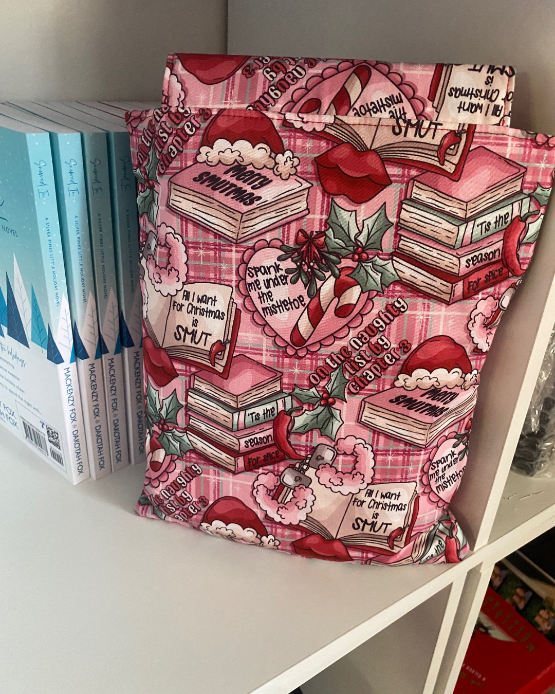 _Merry Smutmas PINK 4.png