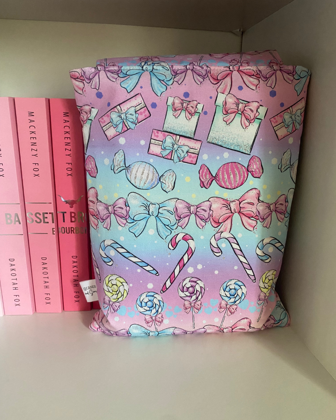 Bows & Candy Cane 2.png