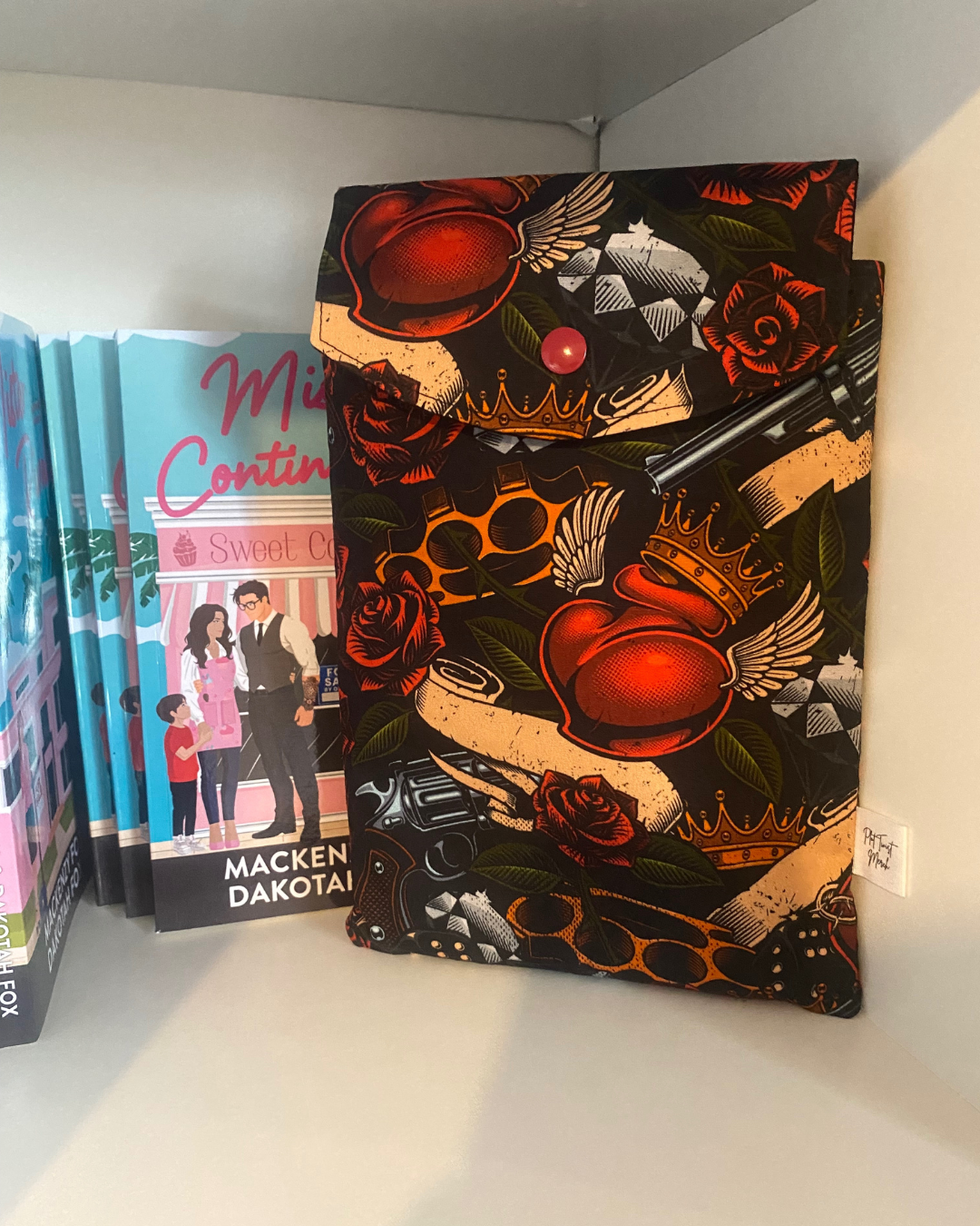 Mafia/Dark Romance Kindle/e-reader/book sleeve/pouch RED Small-Med