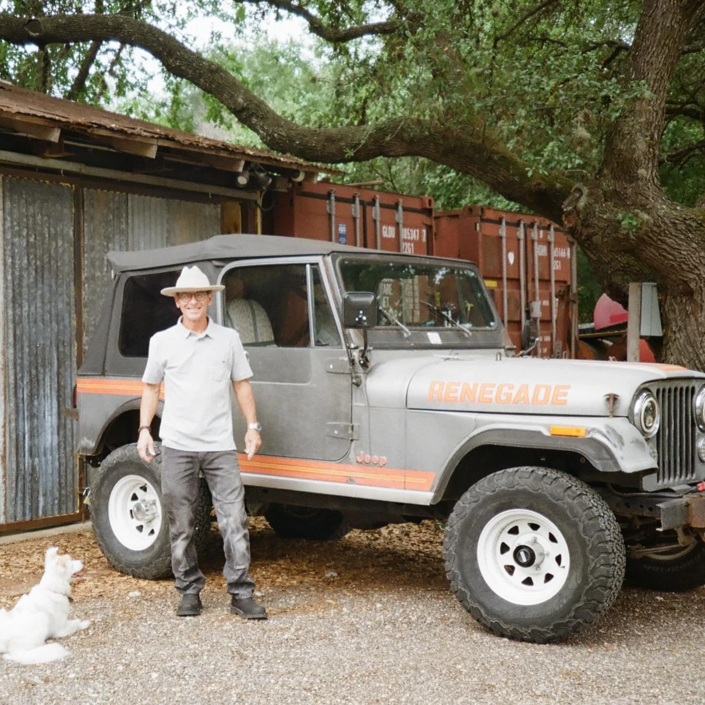 OnQ Home Services &bull; Built in the Heart of Austin, Texas

We offer top-tier construction and maintenance services, ensuring every project is completed with exceptional quality and accuracy.  Whether it is carpentry, fencing, welding, electrical a