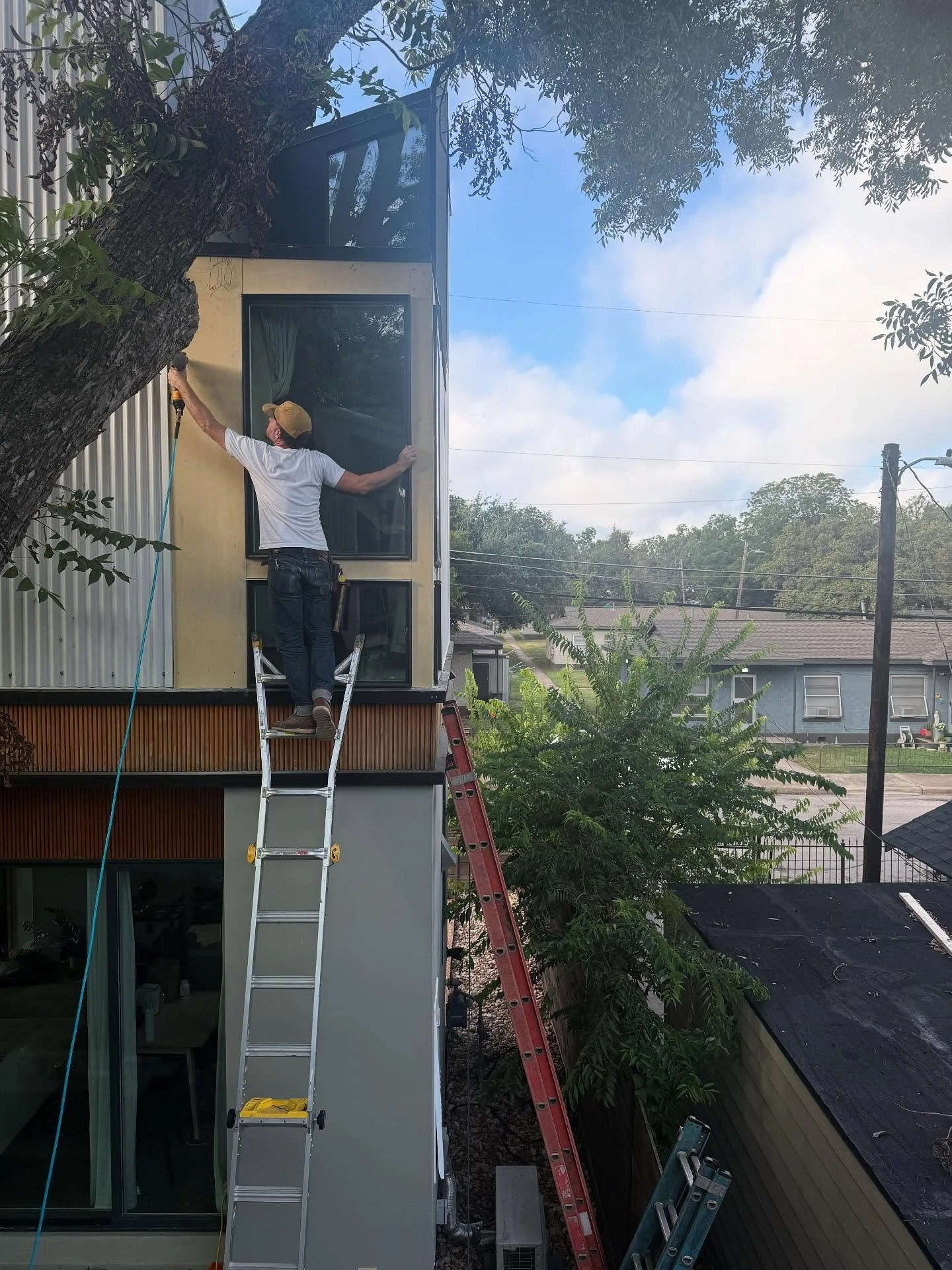 🪚🔨 project spotlight- back to how it should be. Leaking window sills fixed. &amp; properly flashed/sealed and we only lost about a gallon of sweat&hellip; a little paint and a happy homeowner. OnQATX.com