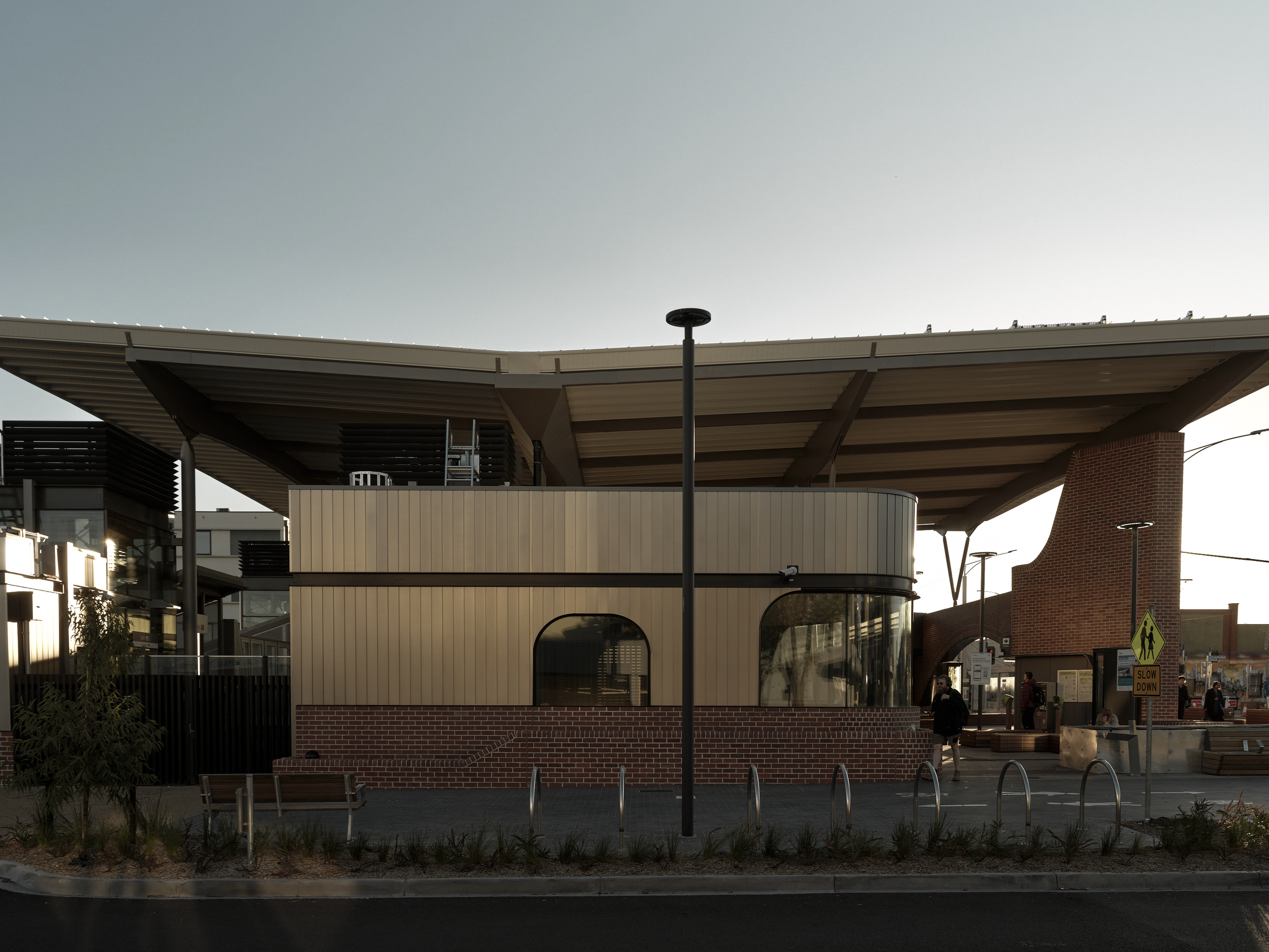 Randall Industries Glen Huntly Station_Finals_SimonShiff_0 37.png