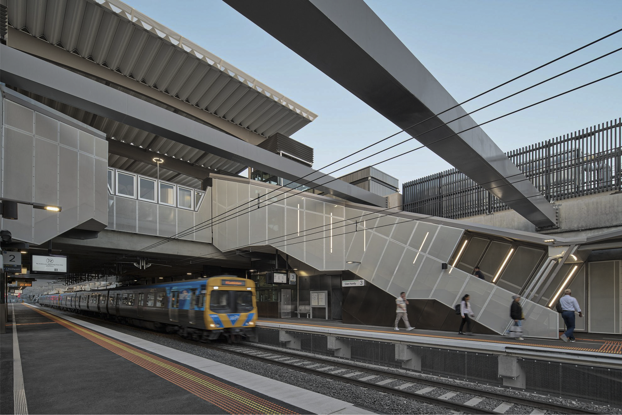 06_9513-public_Glen-Huntly-Station_COX-Architecture_Peter-Clarke-1980x1321.png