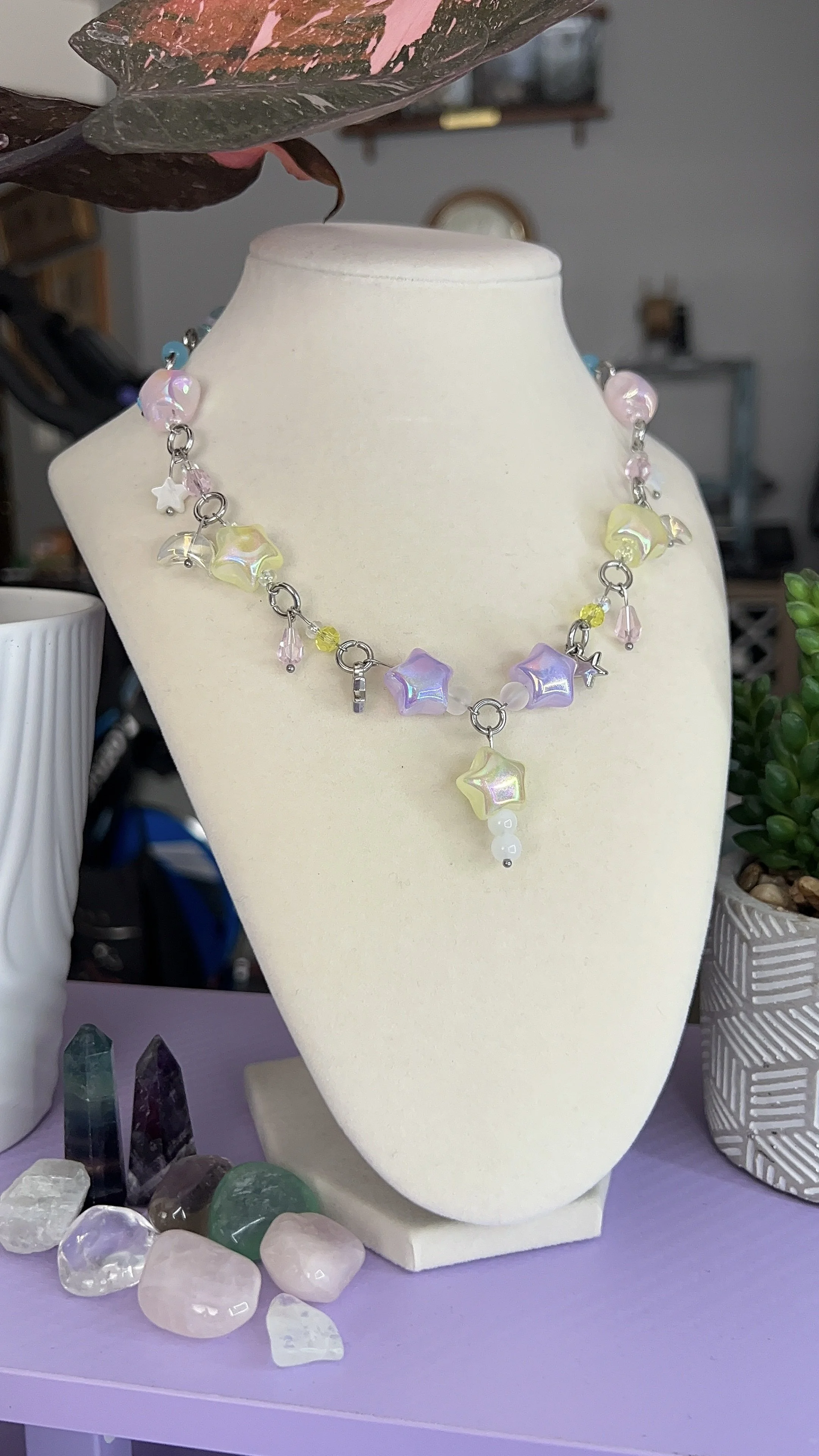 pastel-candy-stars-necklace-handmade.jpg