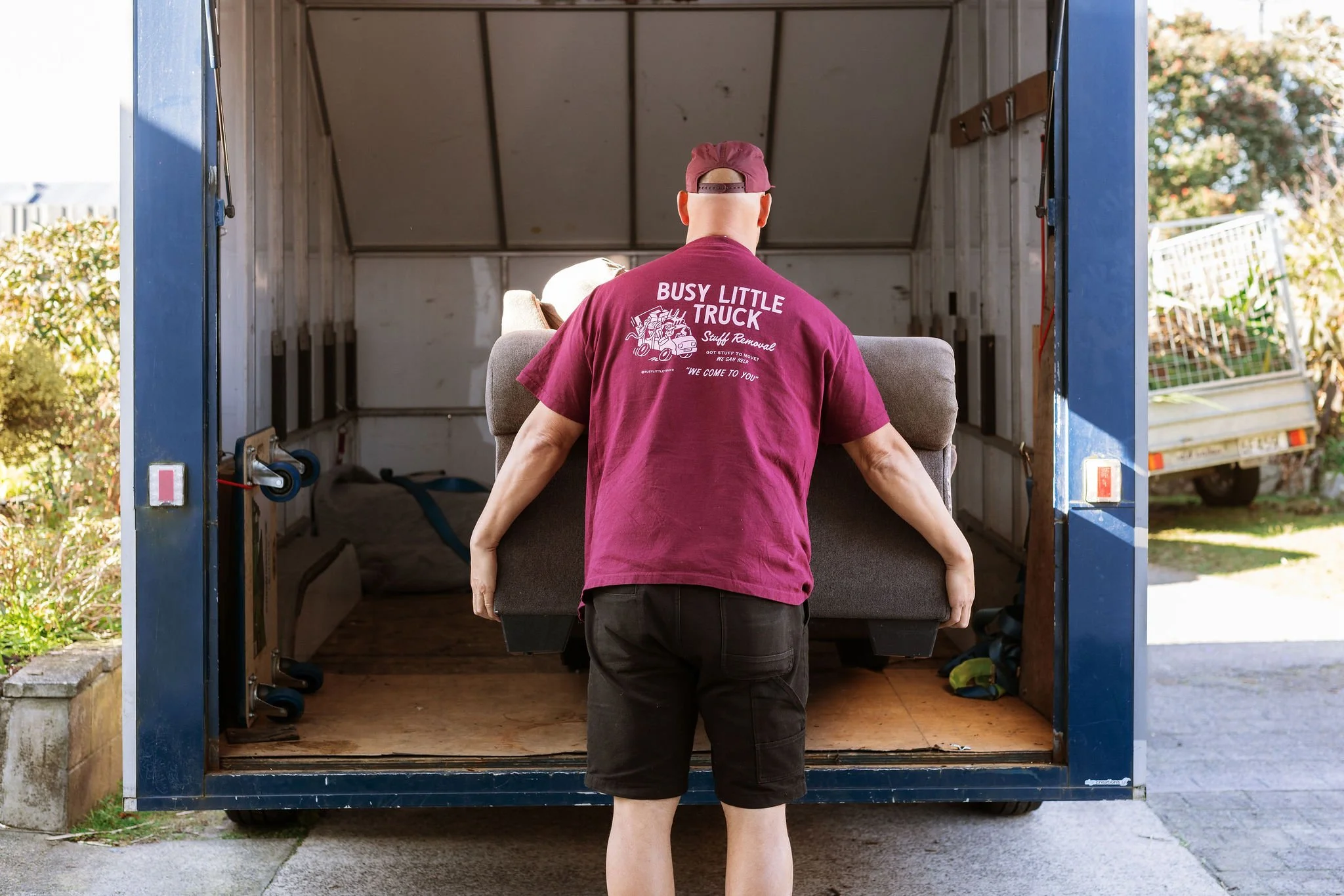 DECLUTTERING BEFORE YOU MOVE: WHAT TO KEEP, SELL, DONATE, OR REMOVE