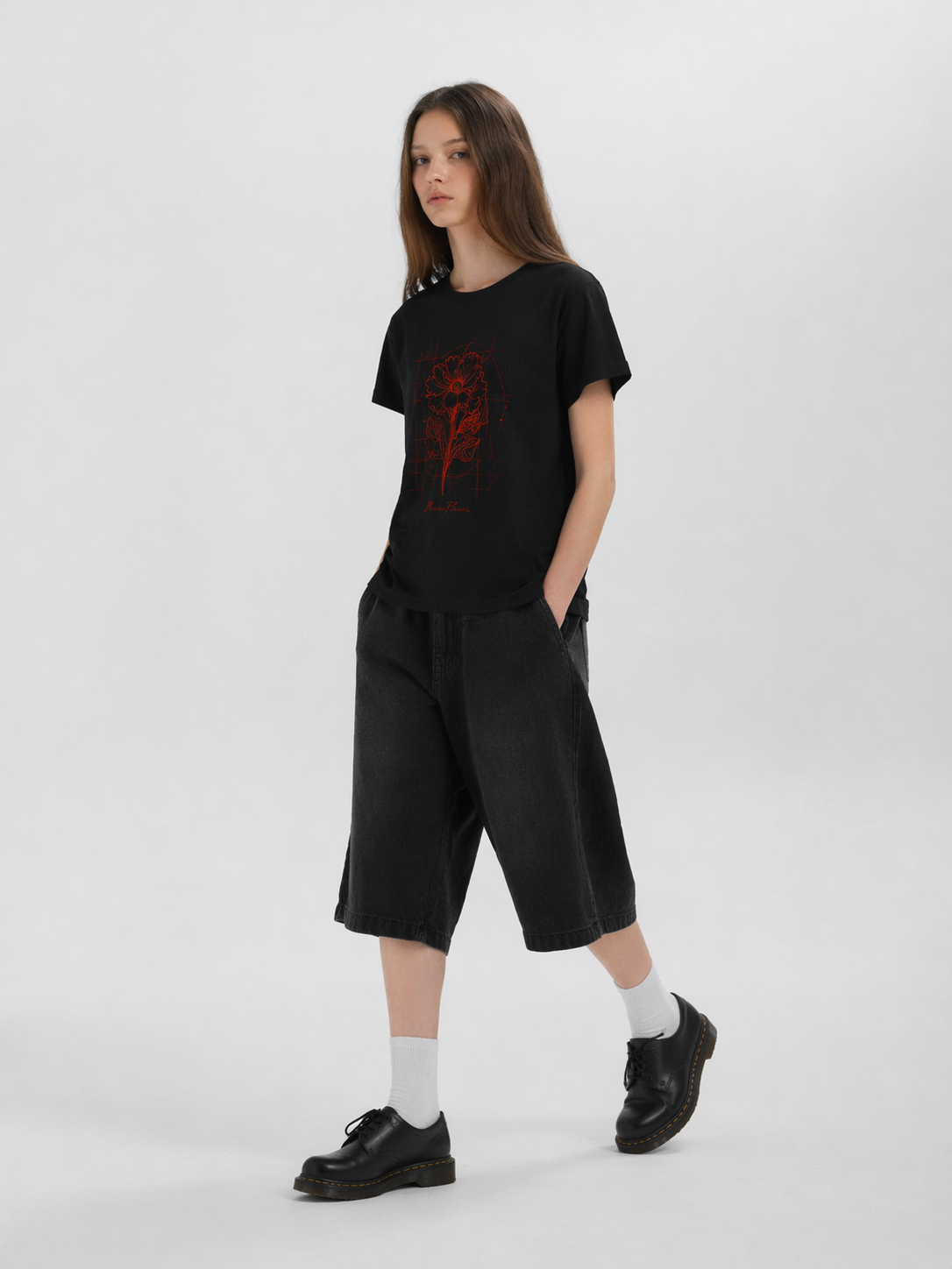 Floral Blueprint T-shirt in BLACK