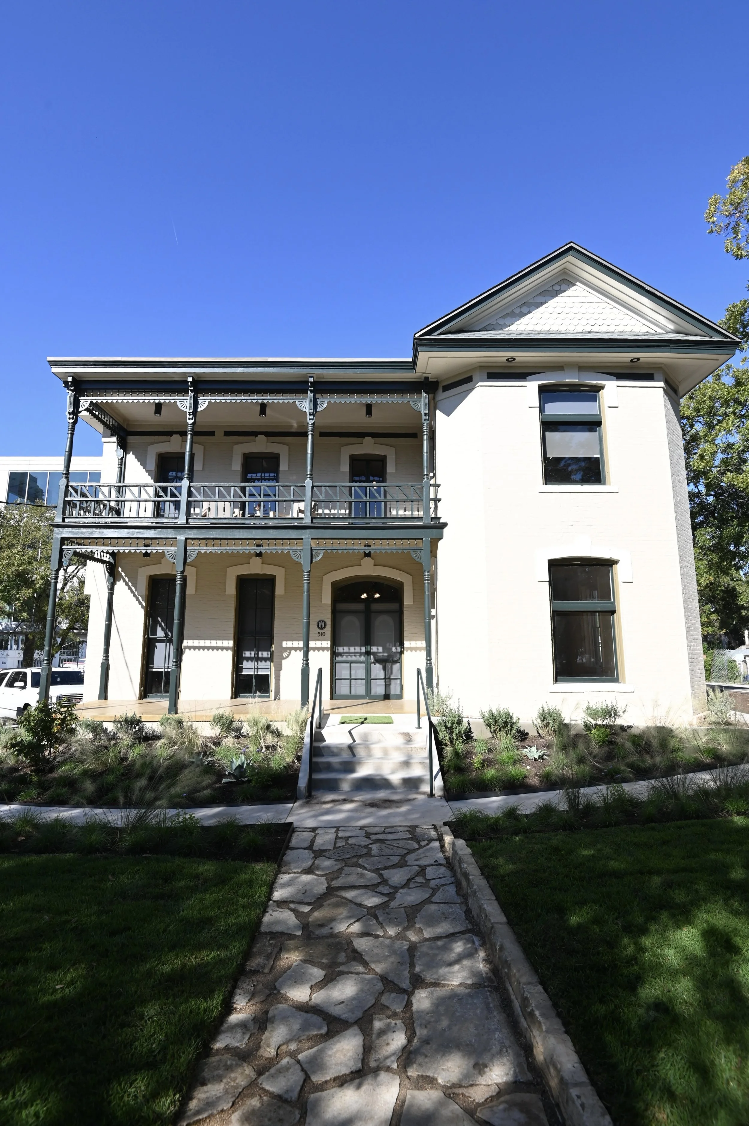 The history of Raymond-Morley House