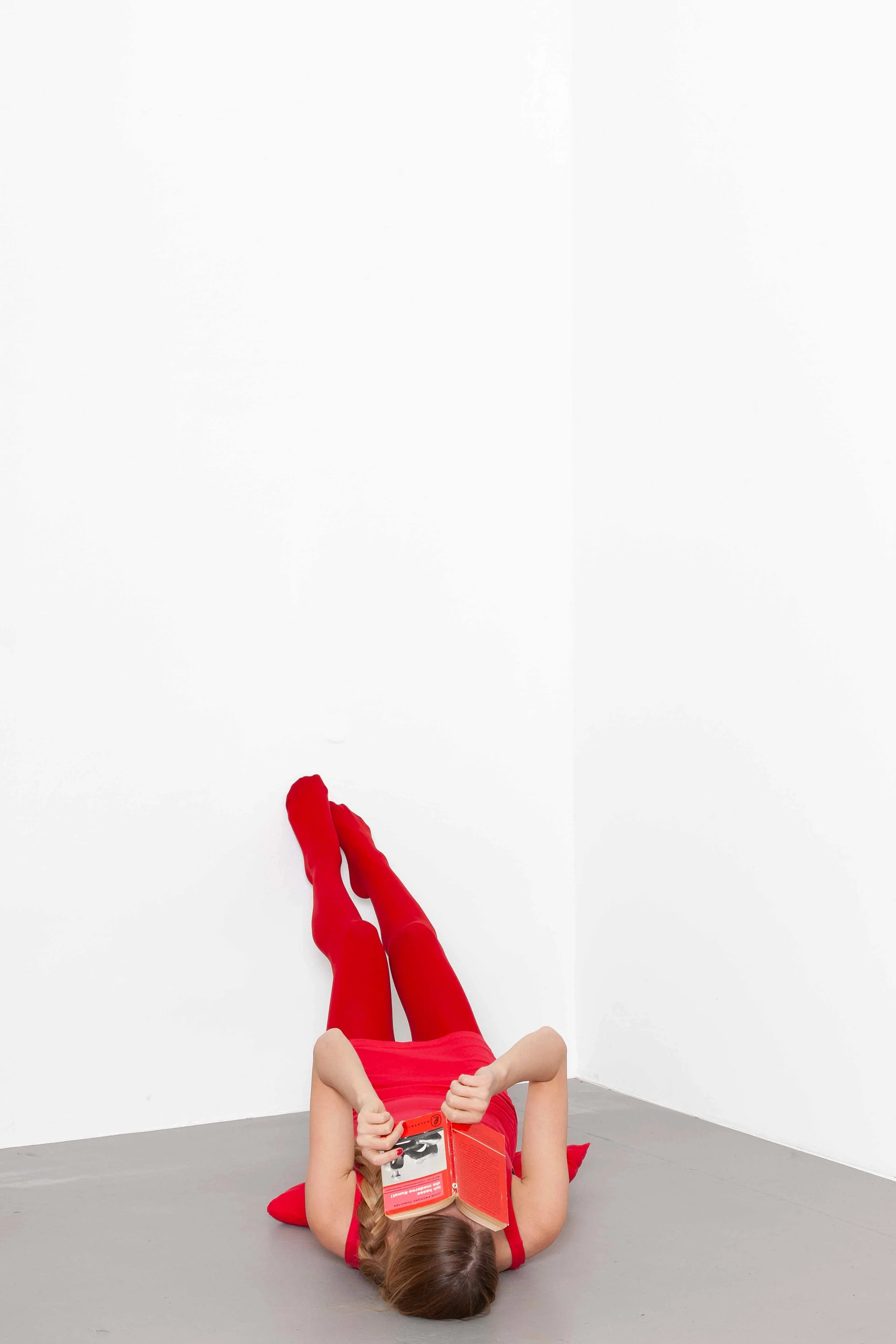 Aus der Serie „Selbstportraits 2016, Ich hasse moderne Kunst“,
„Selbstportraits 2016, Wege zum Ruhm“
„Selbstportraits 2016, Piet Mondrian: Komposition in Rot, Gelb, Blau und Schwarz“