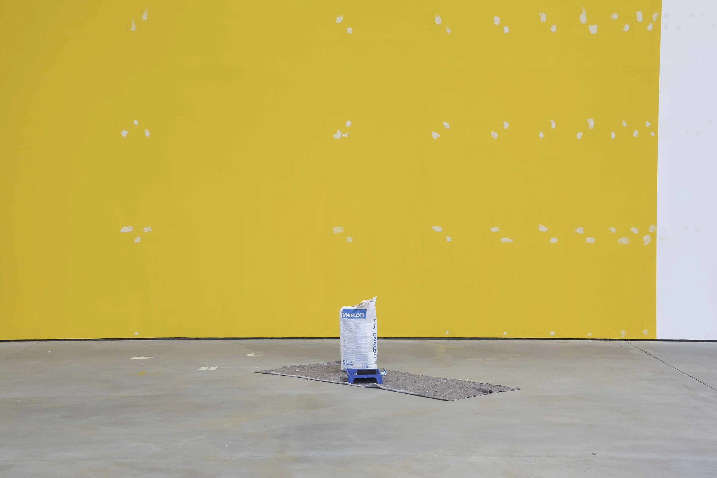 Aus der Serie Dismantling: Hamburger Bahnhof: Qui Shihua: White Field, Kunsthalle Bonn, Kunsthalle Lingen, Museum Ludwig, Köln, Vor dem Gesetz, Ein Wunsch bleibt immer übrig