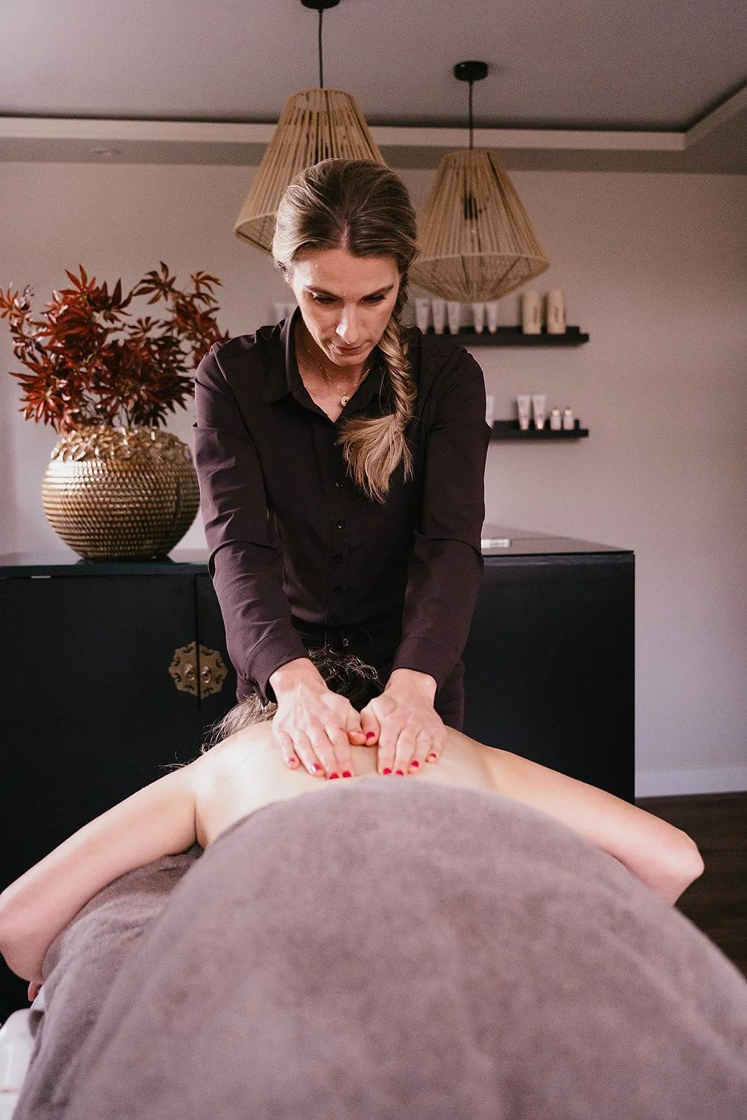 &ldquo;Dit is jouw moment om uit je hoofd te stappen&hellip; en te gaan voelen waar jouw lichaam &eacute;cht naar verlangt.&rdquo;

Vorige week vertelde ik over de nieuwe Signature Mini Spa behandeling bij House of Milk &amp; Clay&hellip;
En eerlijk?