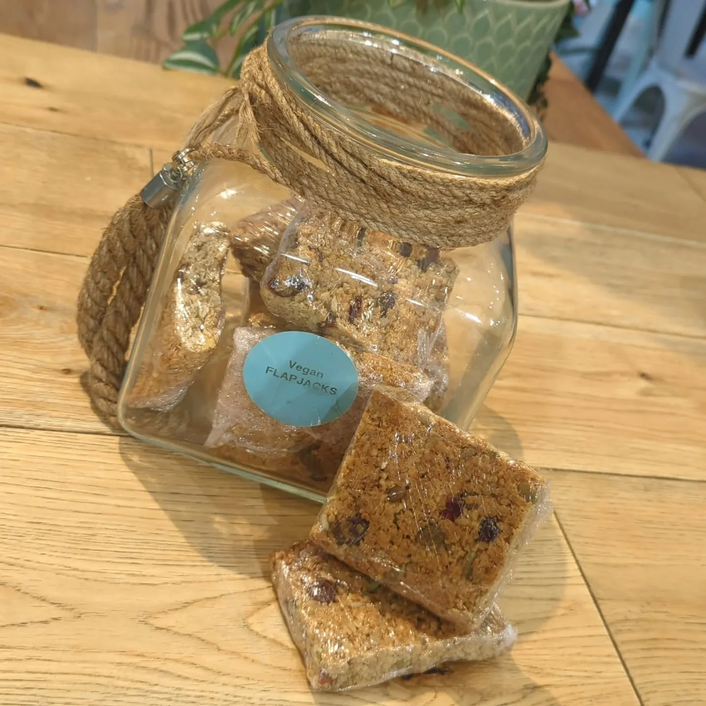 ✨ Vegan Flapjacks ✨

Chewy, oaty, and naturally sweet &ndash; our vegan flapjacks are the perfect guilt-free pick-me-up! Packed with wholesome goodness and baked to golden perfection. 💛

Ideal with a cuppa or as an on-the-go snack. 🌱