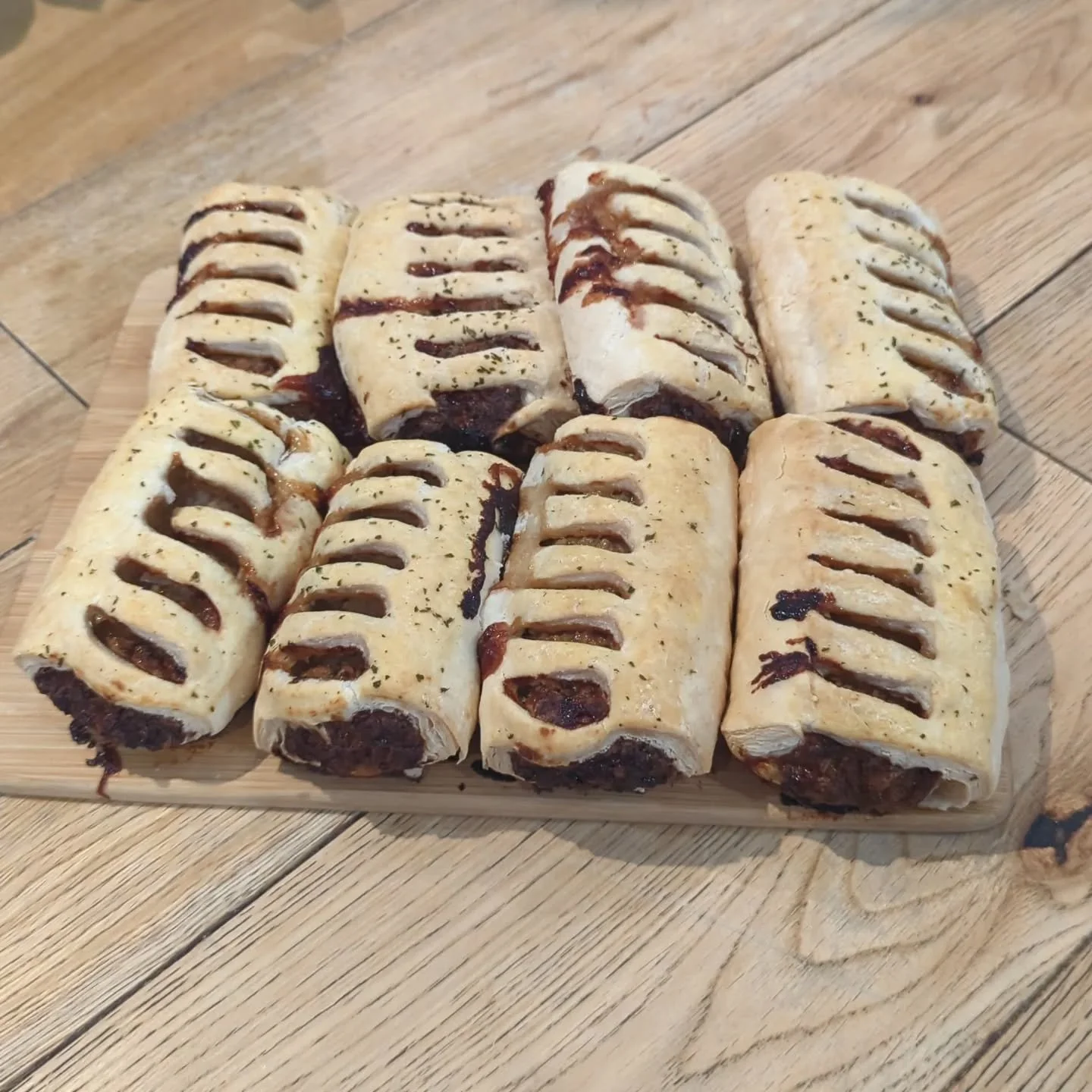 🌱

✨ Vegan Rolls ✨

Golden, flaky pastry wrapped around a savoury plant-based filling &ndash; delicious, hearty, and 100% vegan! 🌱

Perfect for lunch, a light bite, or on-the-go snacking. Who says plant-based can&rsquo;t be indulgent? 😍