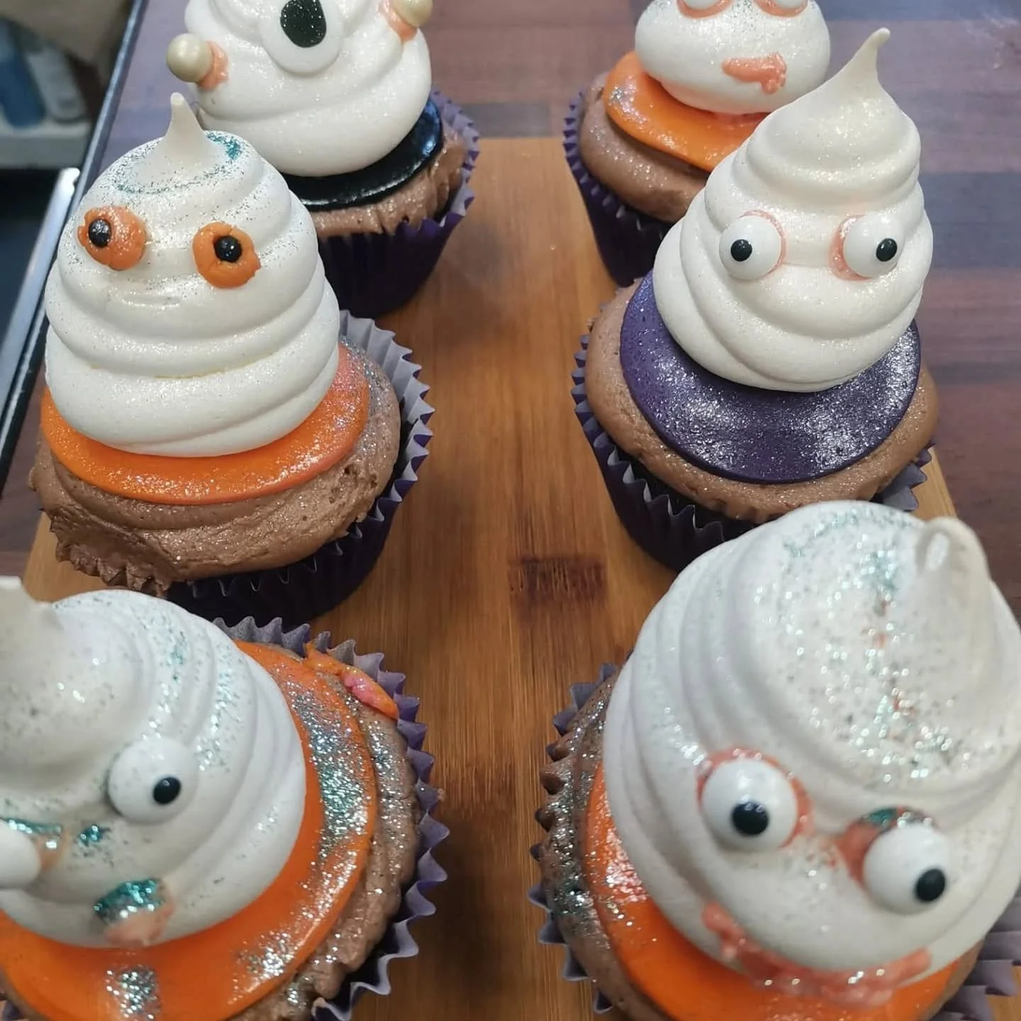 ✨ Upcoming Baking Classes &ndash; Book Your Spot! ✨

👩🏻&zwj;🍳 Friday 18th &amp; Friday 25th October - Halloween special - 
👻🎃☠️😈🧛🏻&zwj;♀️🧟&zwj;♀️🕸️

Halloween Cupcake Decorating &ndash; Get creative with spooky designs, vibrant colours &amp