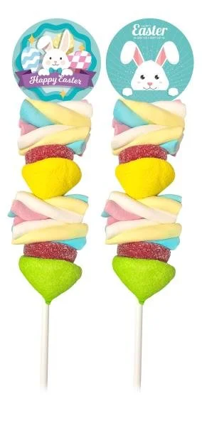 brochette de guimauves et bonbons Pâques