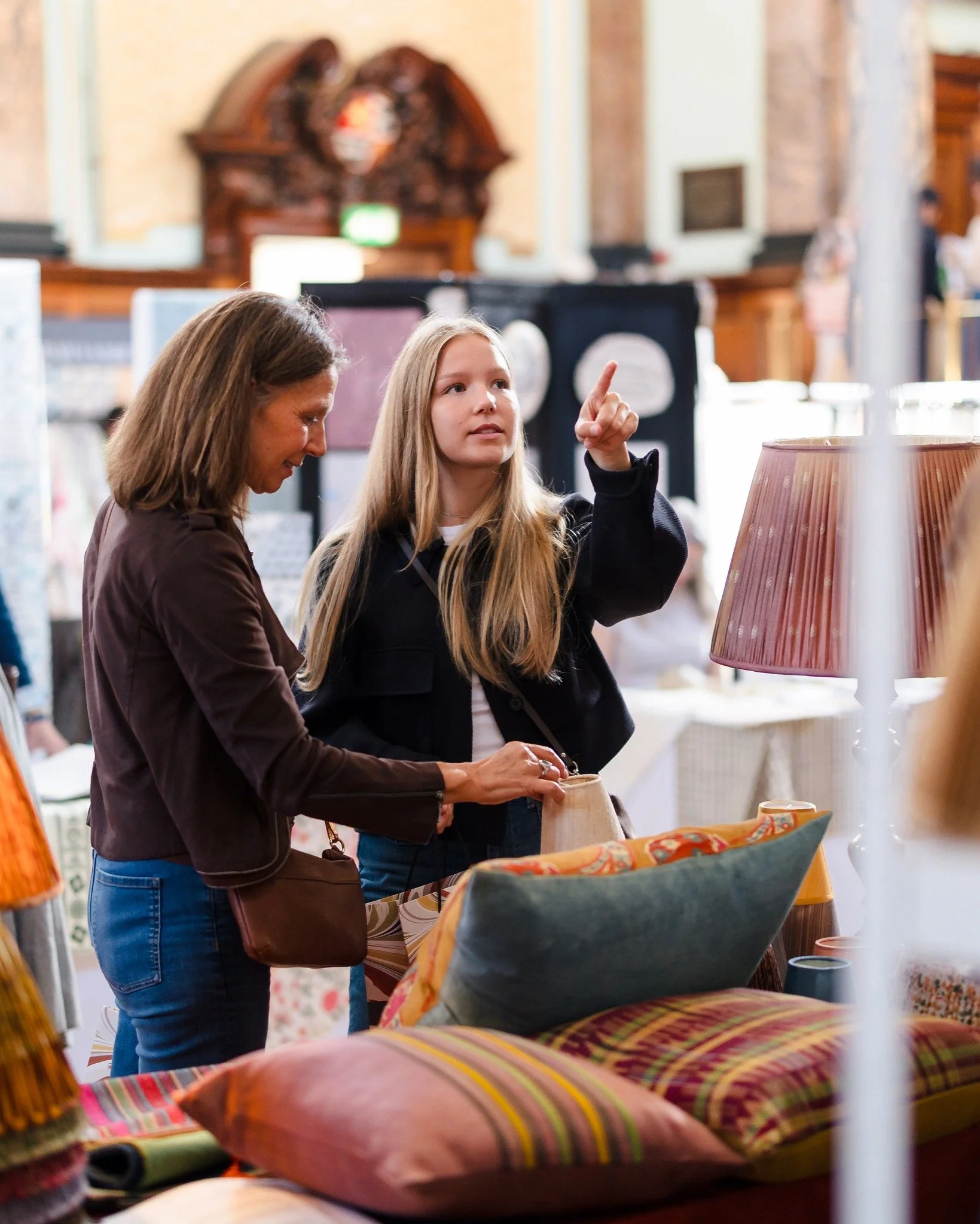 We partnered with The Design Social Pop Up to document the London Design Social at Chelsea Old Town Hall. The event brought together leading boutique textile, wallpaper and homeware brands, along with talks from respected interior designers and indus