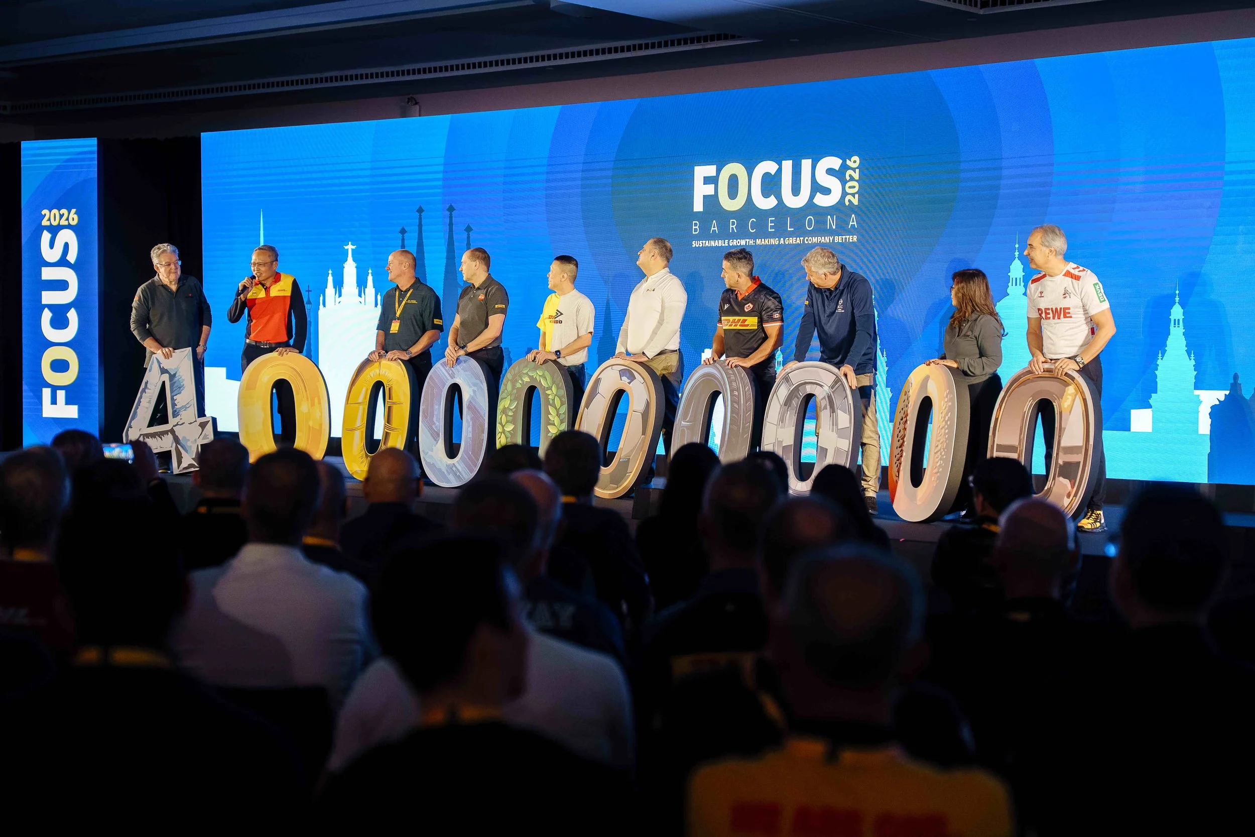 conference-photography-barcelona-panel-stage-event-andrzej.jpg
