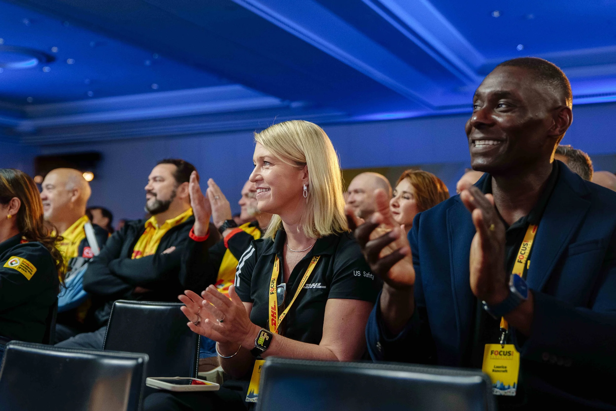 conference-photography-barcelona-audience-applause-event-andrzej.jpg