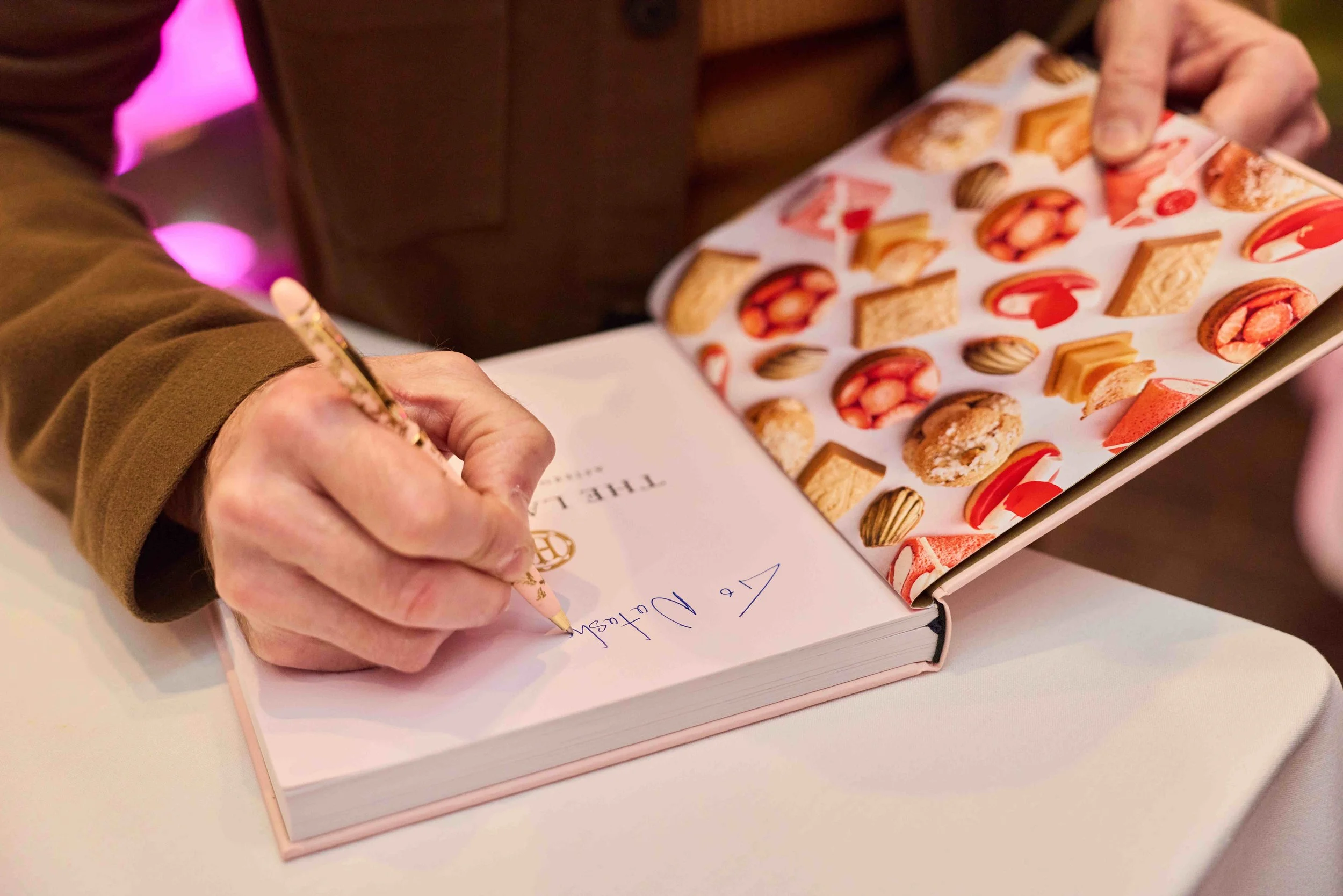 event-photography-london-book-signing-close-up-langham.jpg