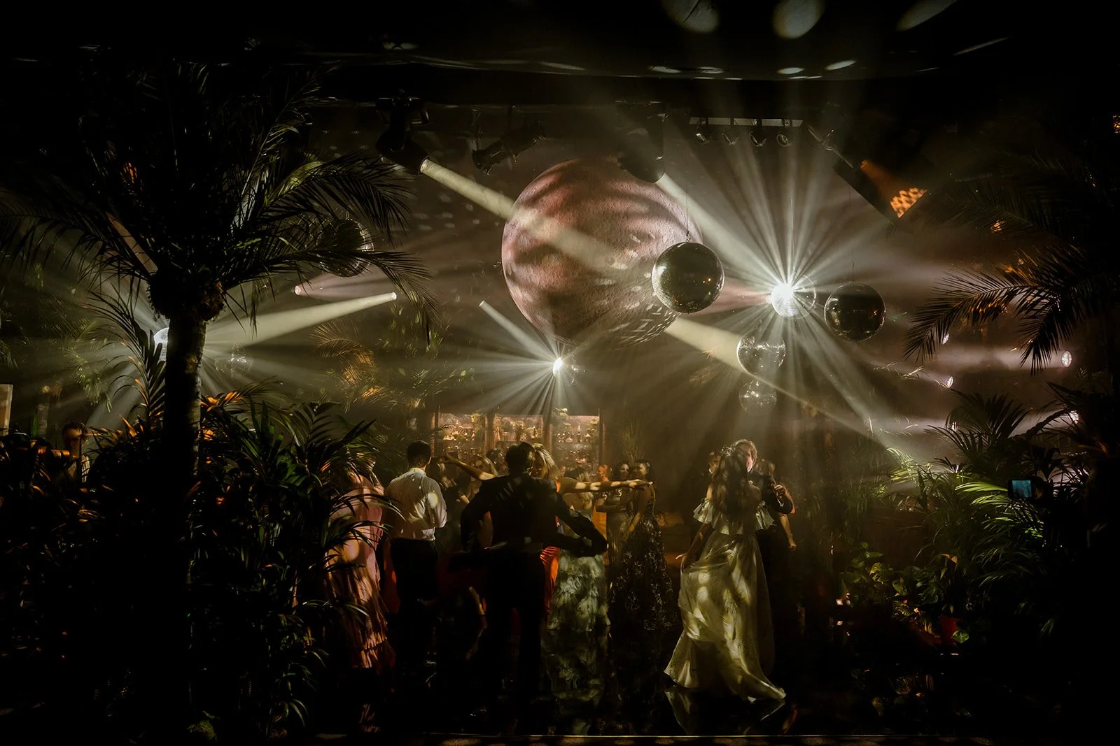 TheWhiteParty-612_websize.jpg