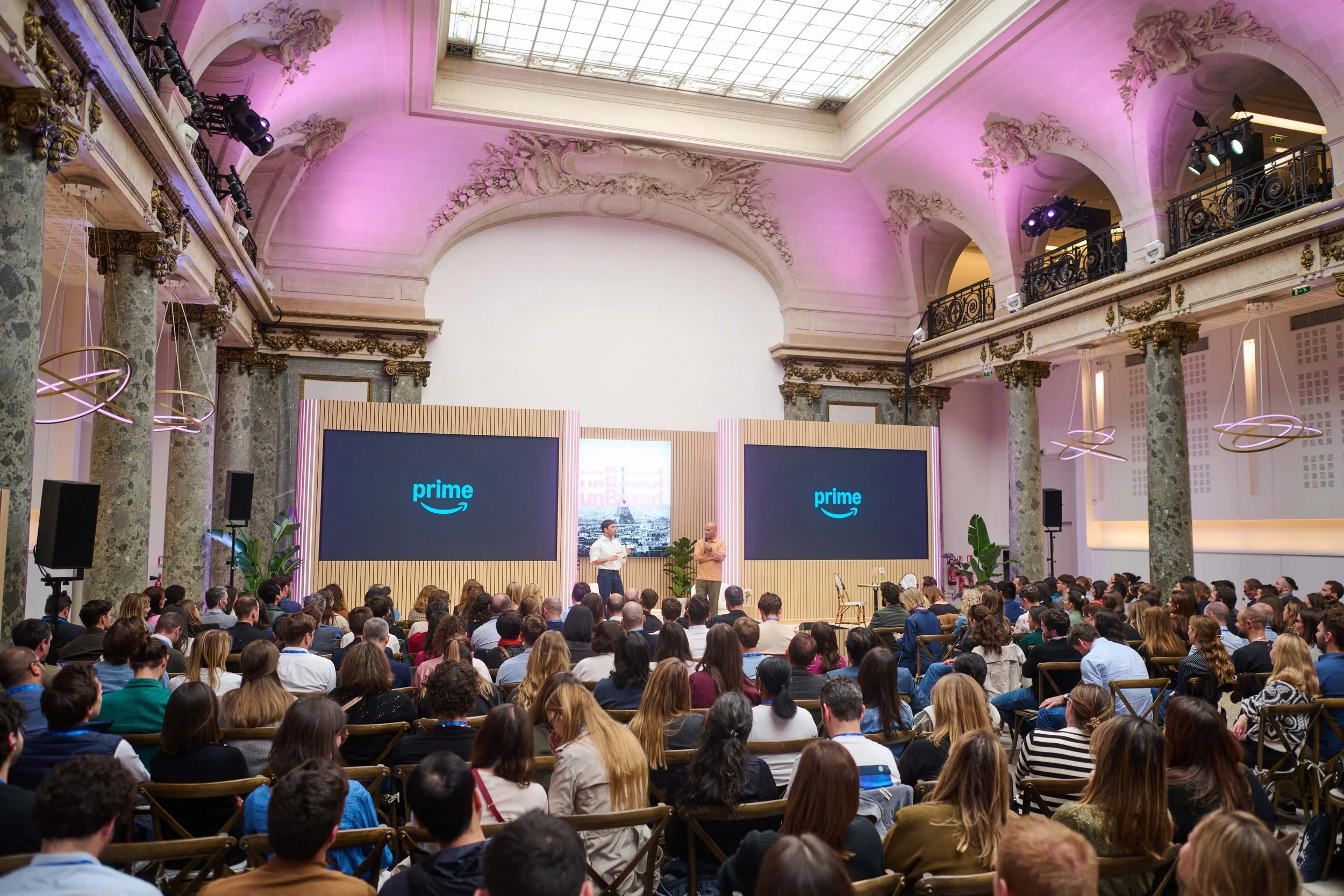 conference-photography-paris-large-audience-event-hall-aga.jpg